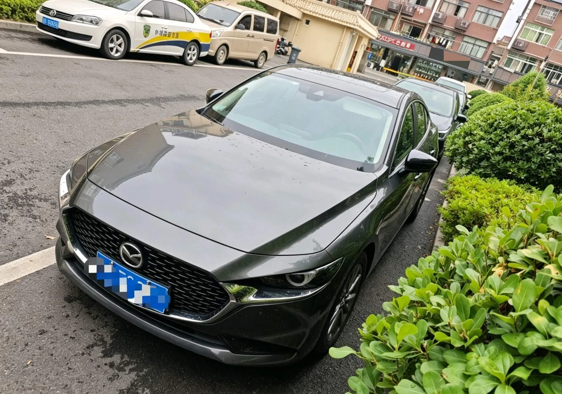 2022 Mazda3 Axela 2.0L Automatic "Glossy Black" Edition