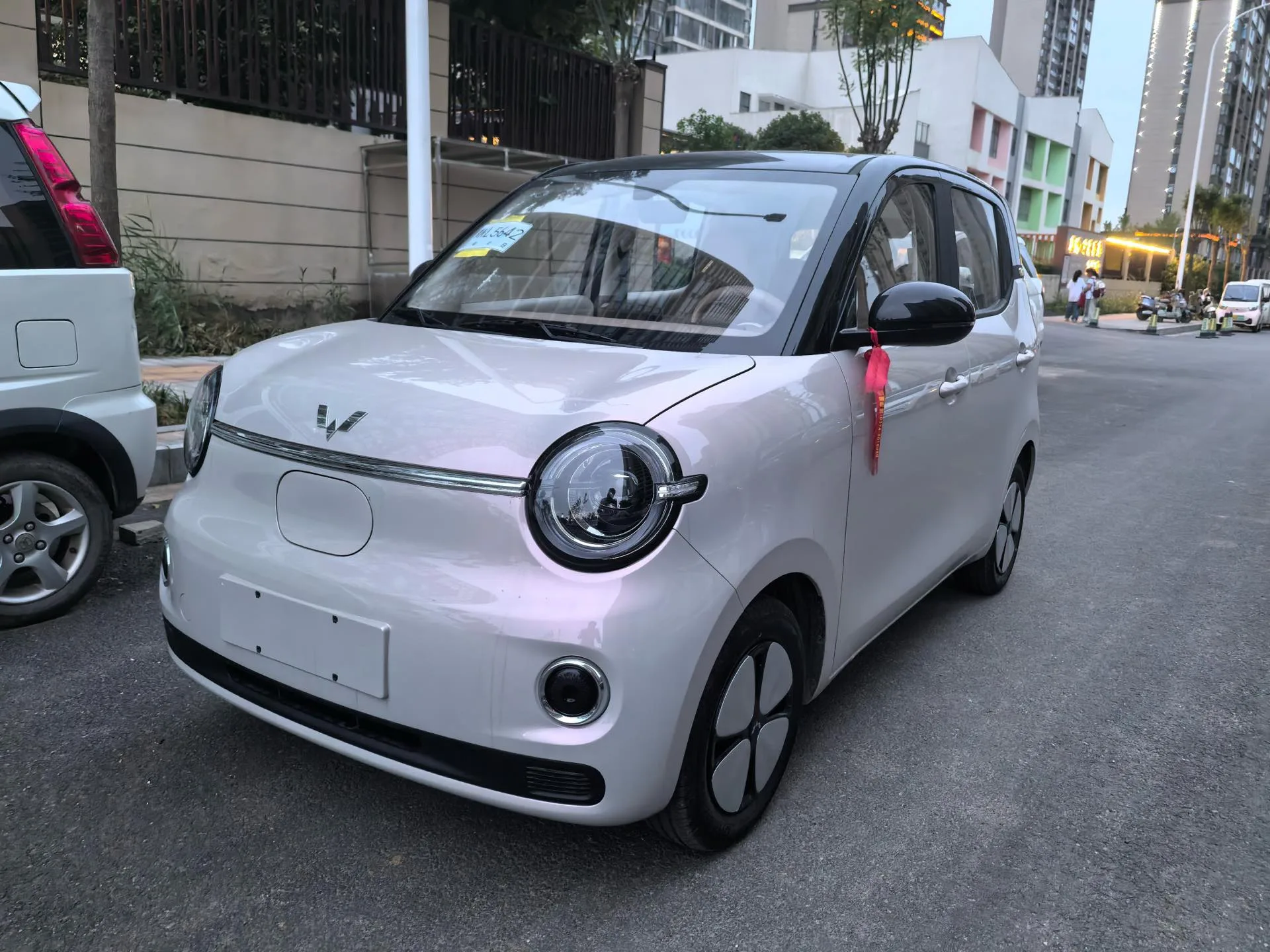 Wuling 2026 Hongguang MINI EV 301km Premium Edition Automatic