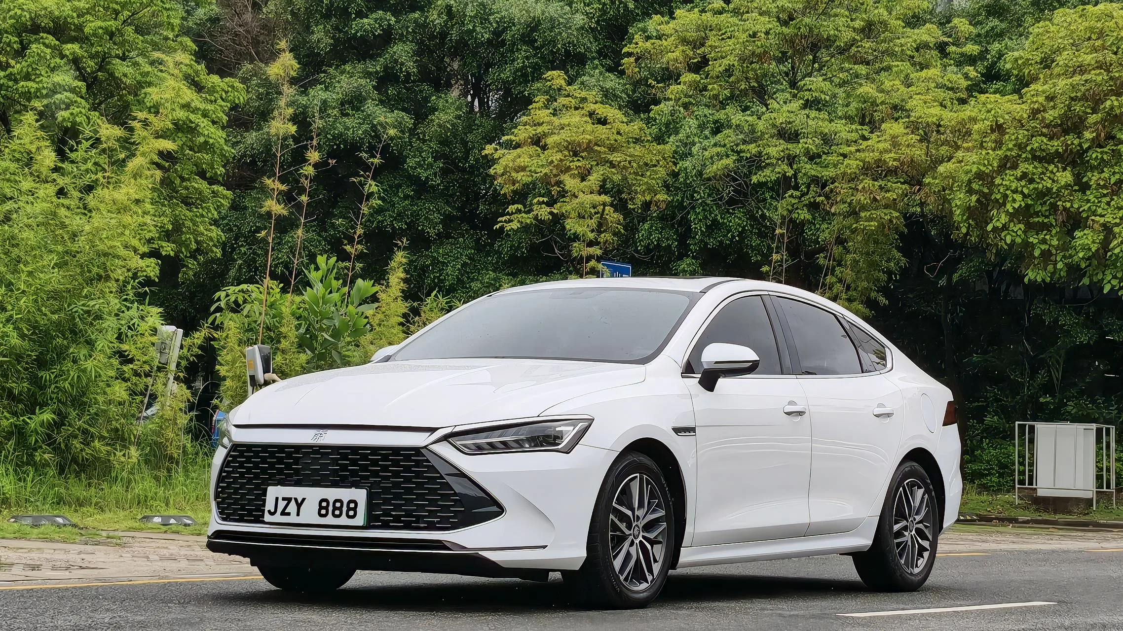 Qin PLUS 2021 DM-i 55KM Flagship Edition
