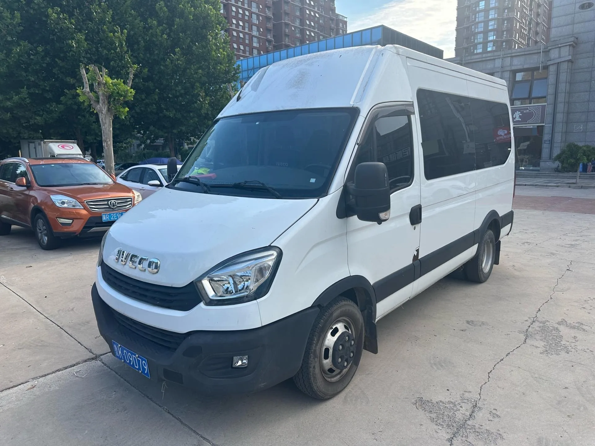 Iveco 2018 Eurocargo 3.0T Long Wheelbase, Short Overhang, Multi-Purpose Vehicle with Side Sliding Door, F1C, Manual Transmission