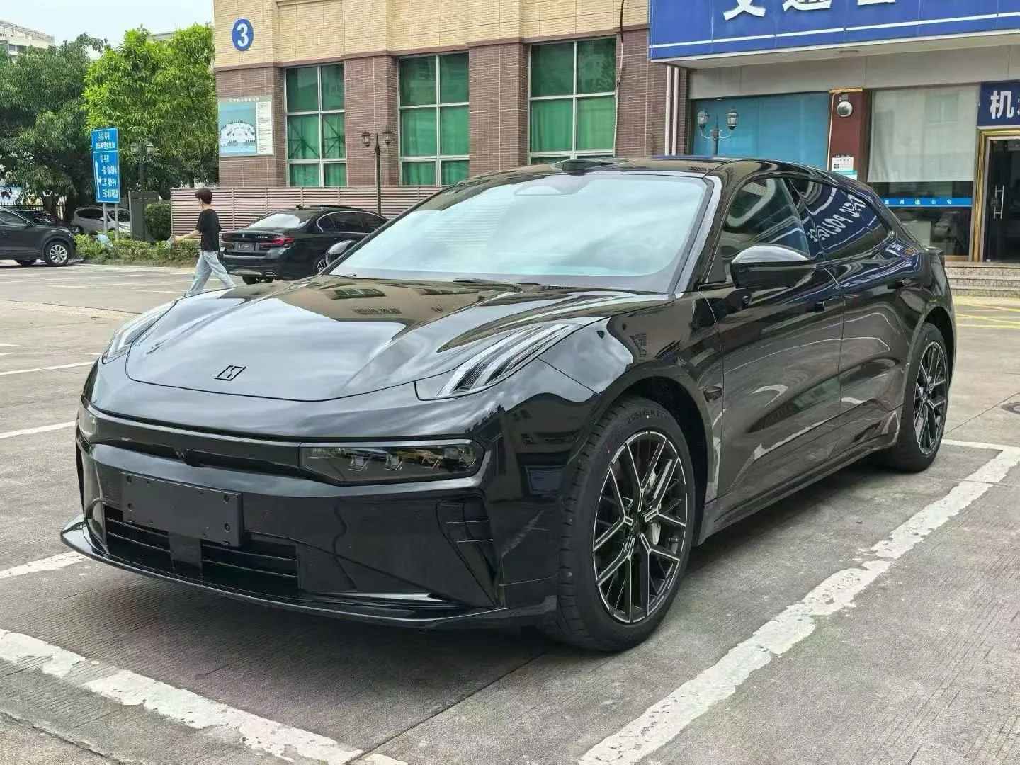 Zeekr 2026 Model Year Zeekr 001 103kWh Rear-Wheel Drive Max Edition Automatic Transmission