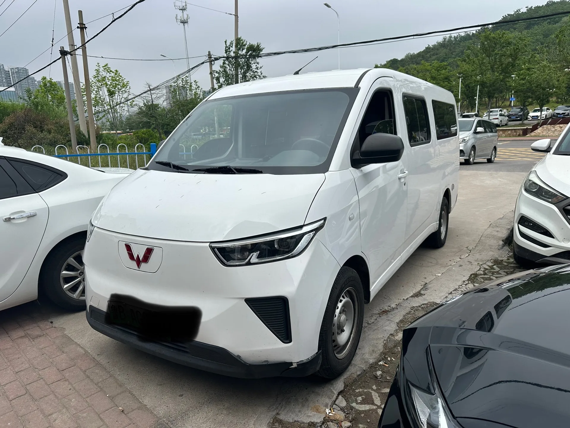 Wuling Yangguang 2024 Model 300km Comfort Bus