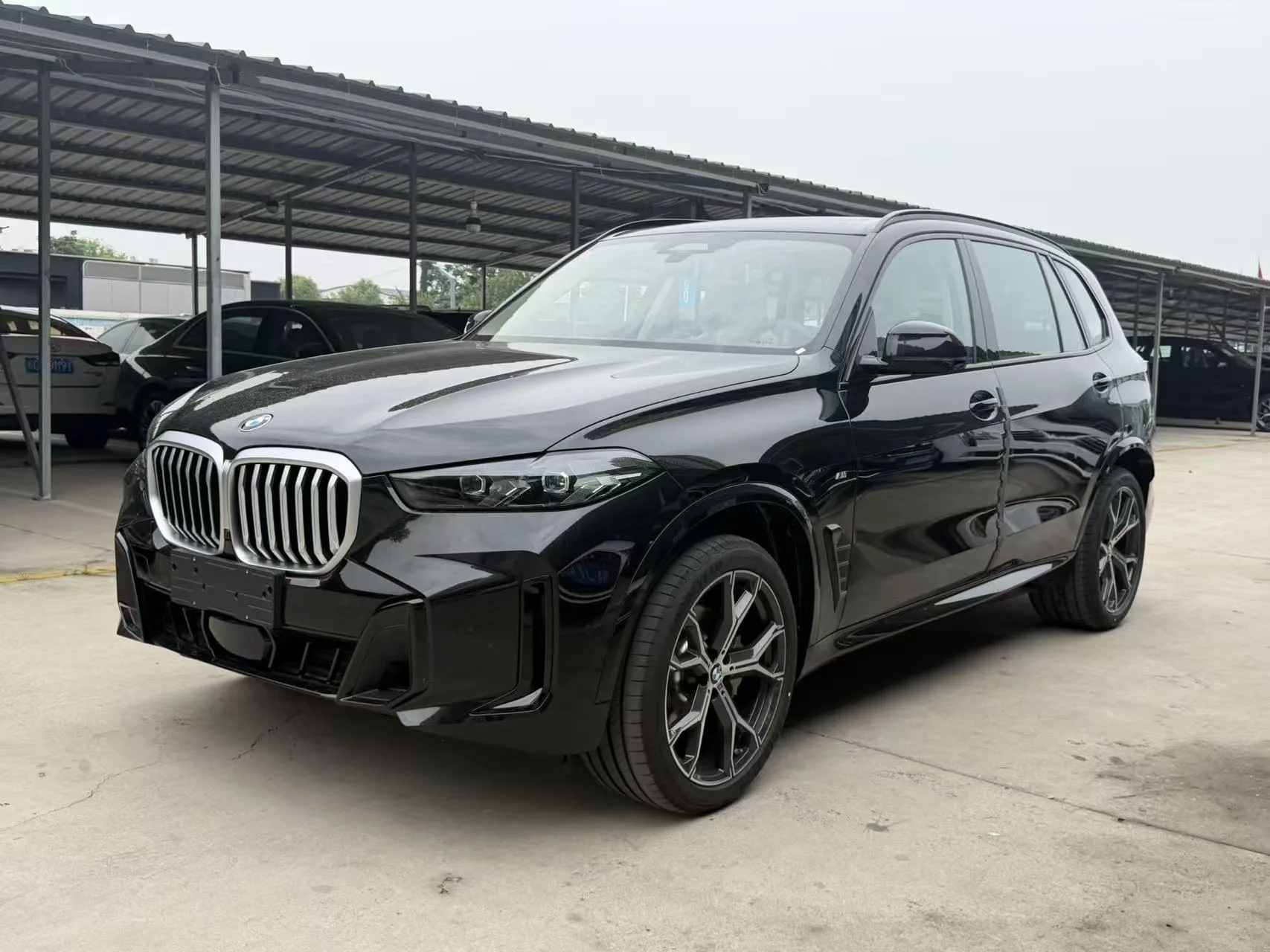 2026 BMW X5 xDrive30Li 48V 2.0T M Sport Shadow Edition Automatic