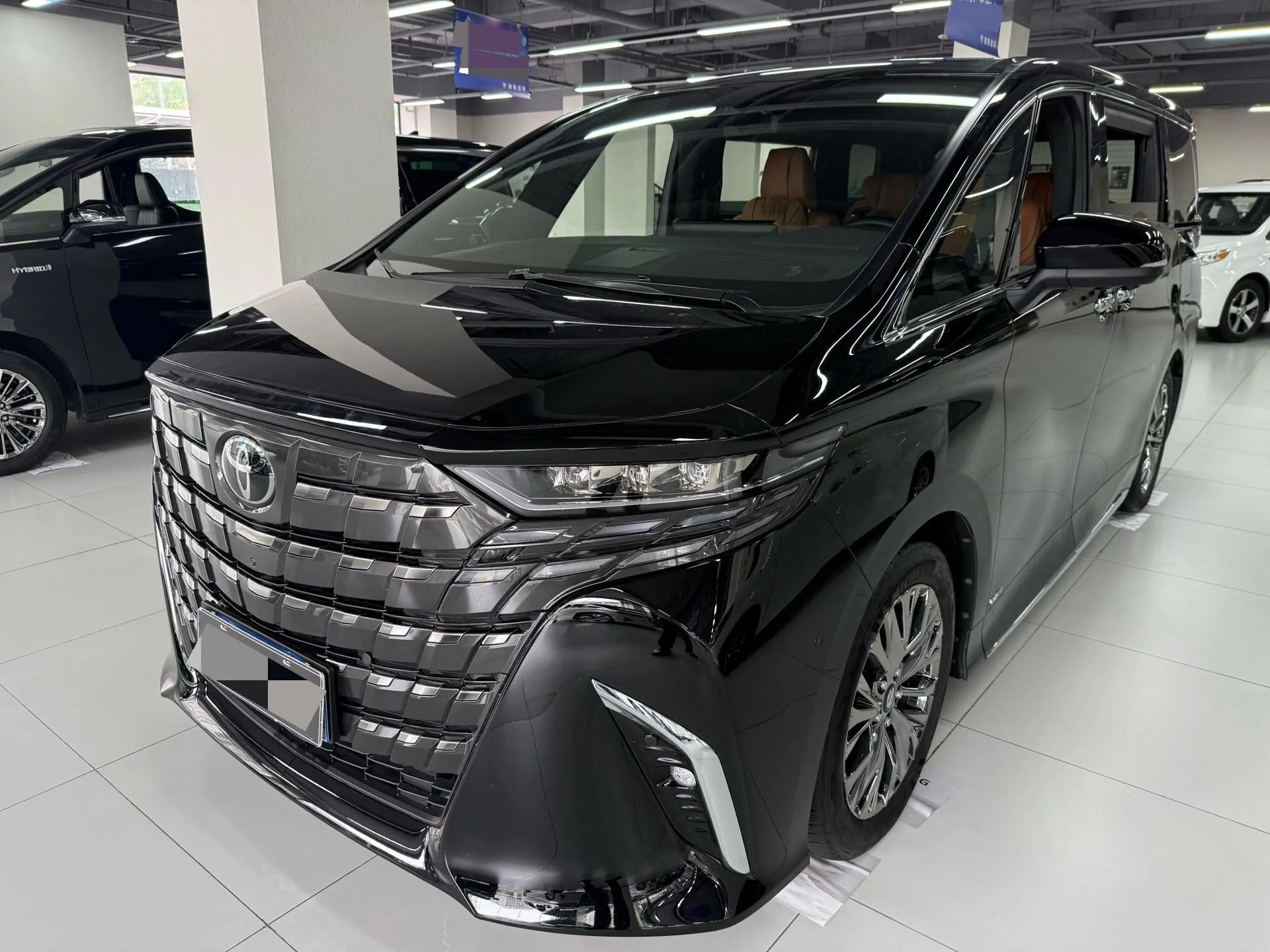 Toyota Alphard (Imported) 2025 Alphard 2.5 CVT Gold Edition Automatic