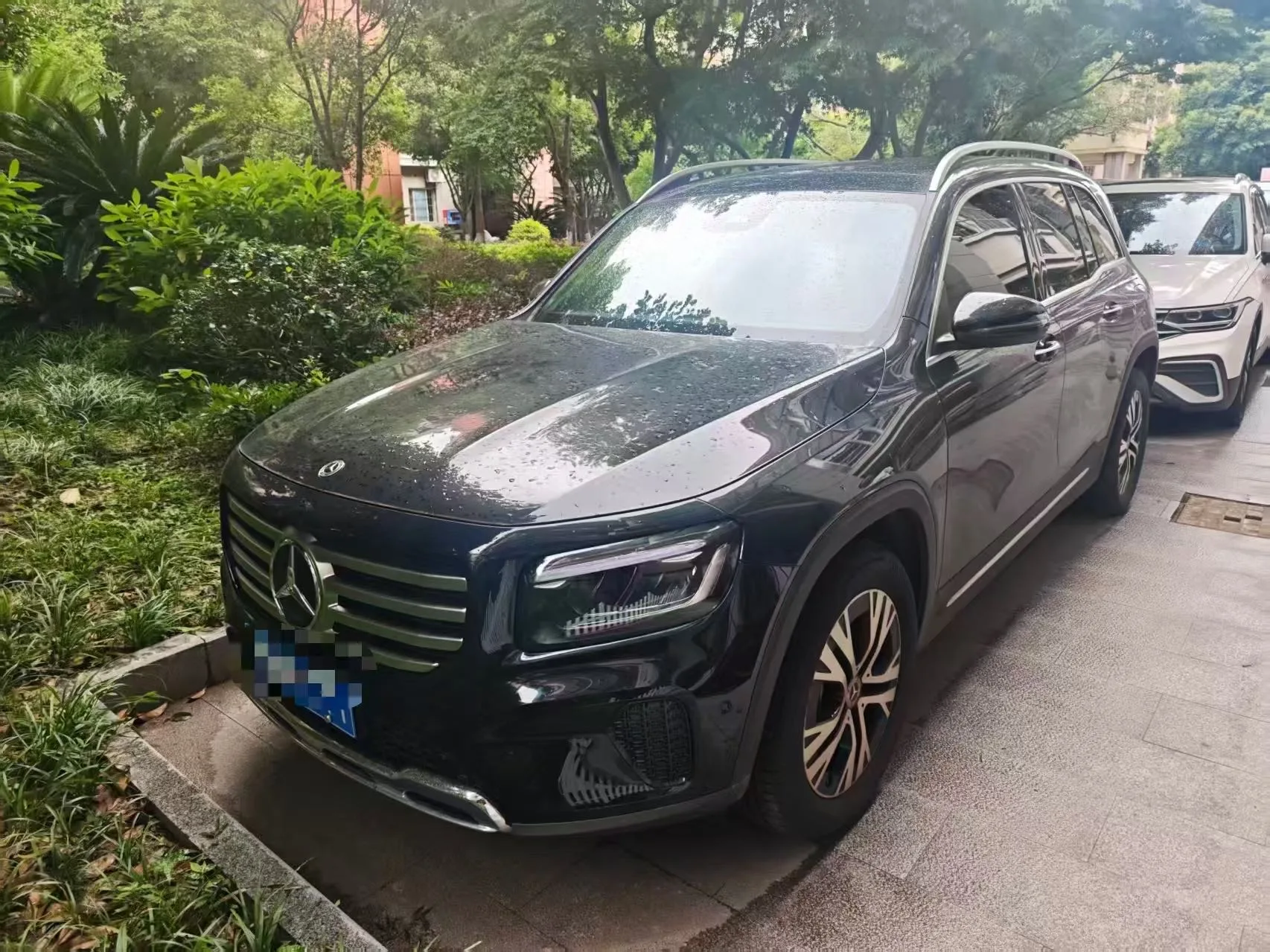 Mercedes-Benz 2025 GLB 220 48V 2.0T Dynamic Automatic
