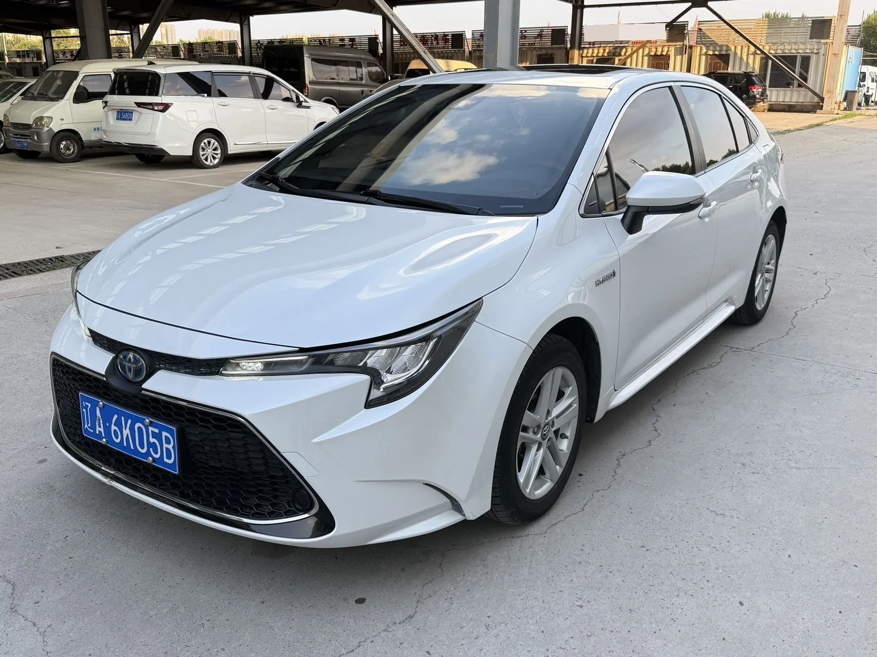 Leiling 2019 Model Year Hybrid 1.8H E-CVT Premium Edition, National V