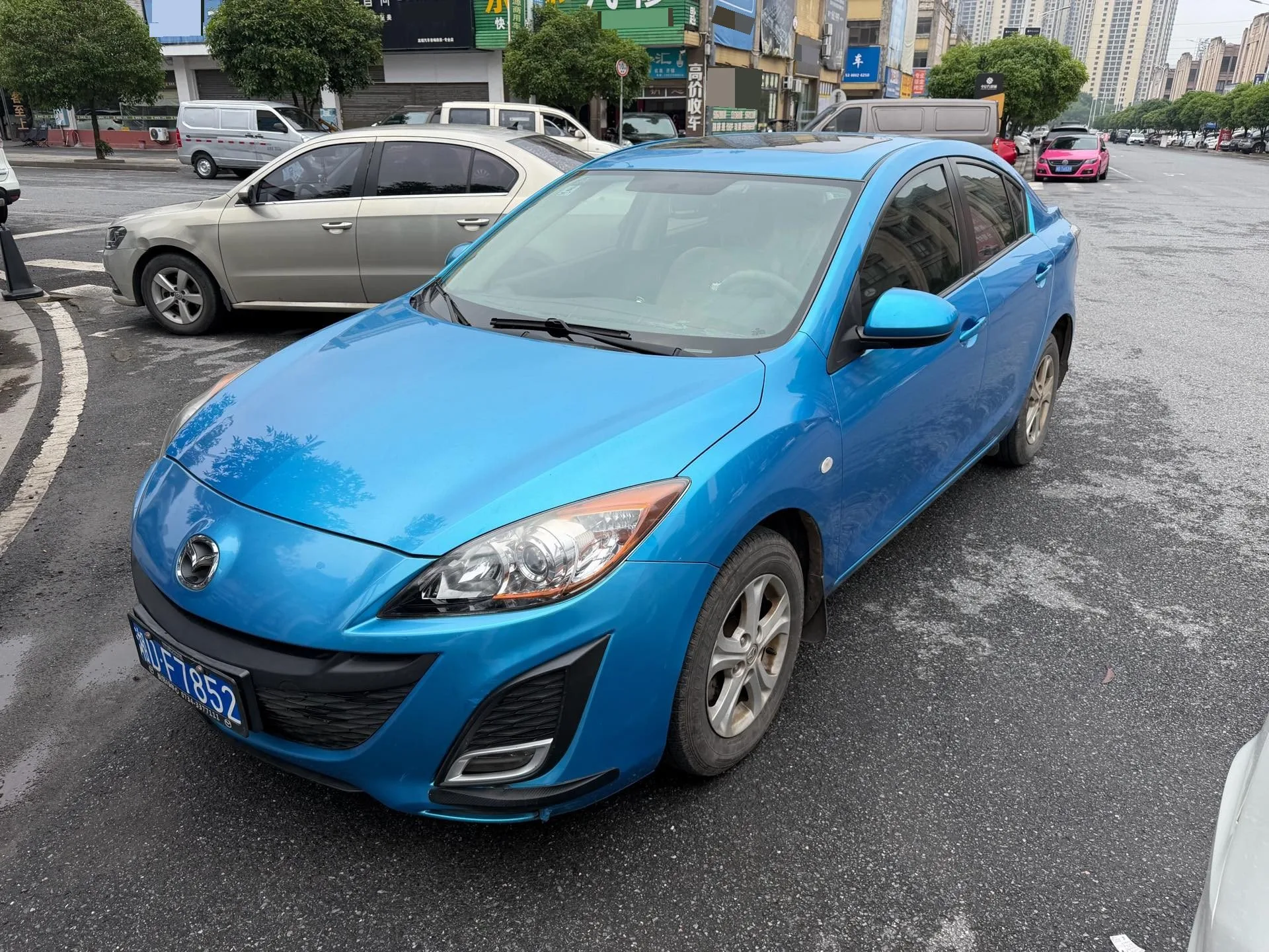 Mazda 3 Axela 2011 Sedan 1.6L Automatic Elite