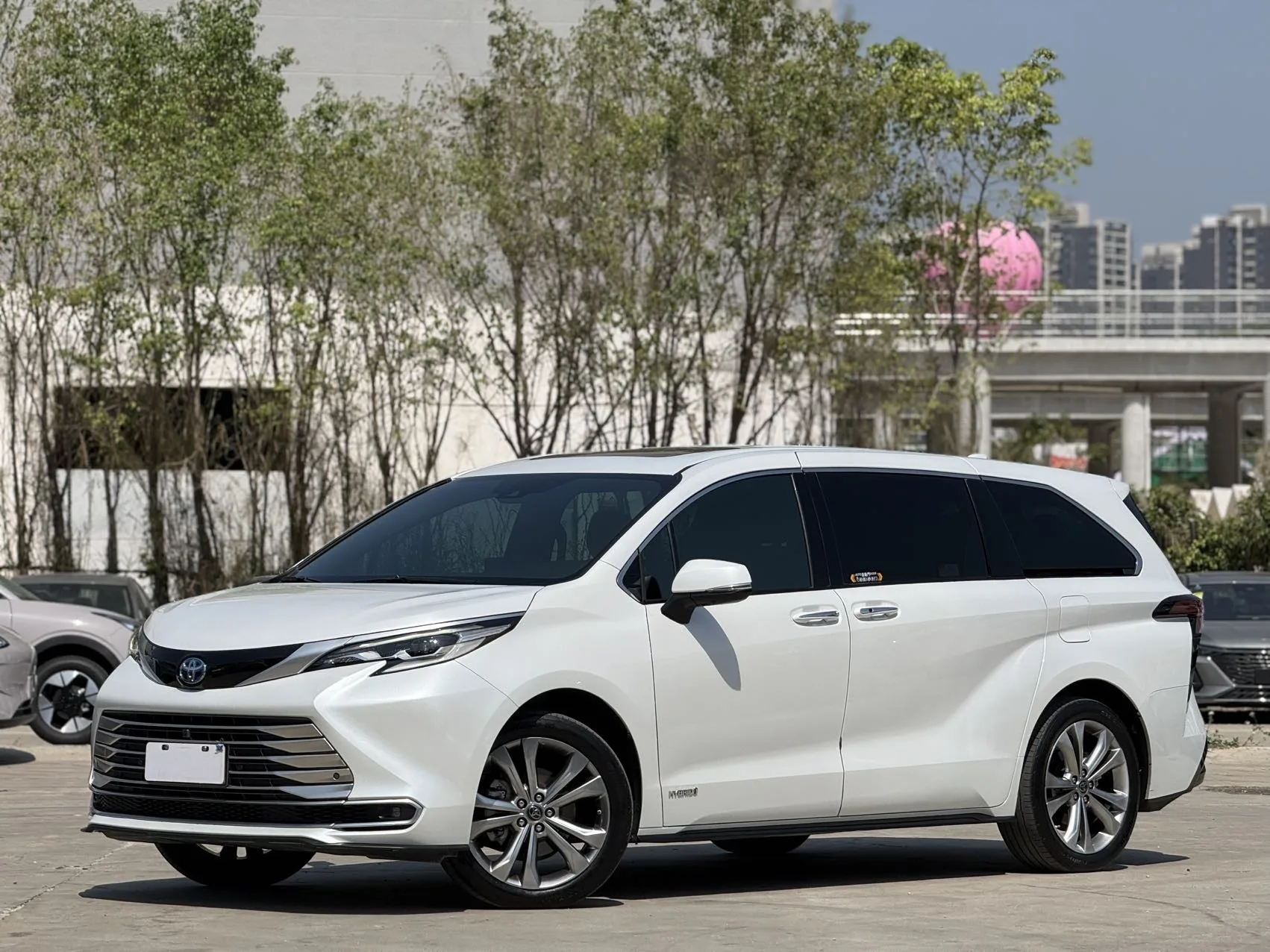 Toyota Cana 2023 2.5L CVT Premium Edition Automatic
