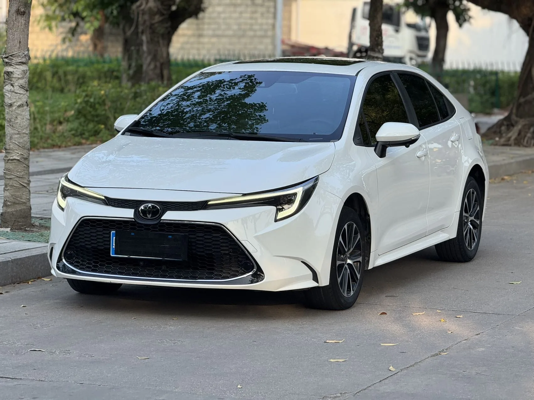 Toyota 2023 Corolla 1.2T CVT 185T Luxury Edition Automatic