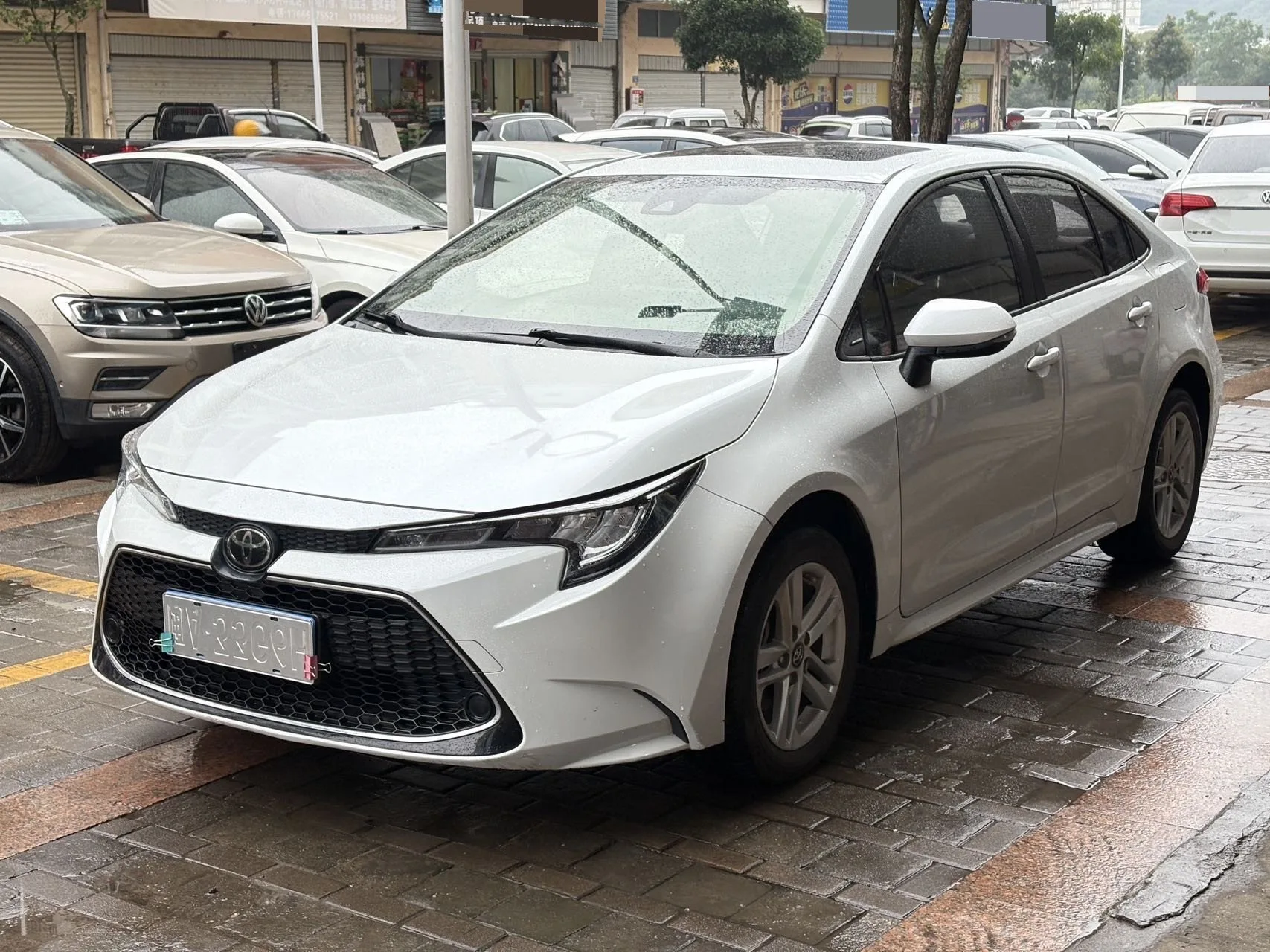 Levin 2021 185T CVT Luxury Edition