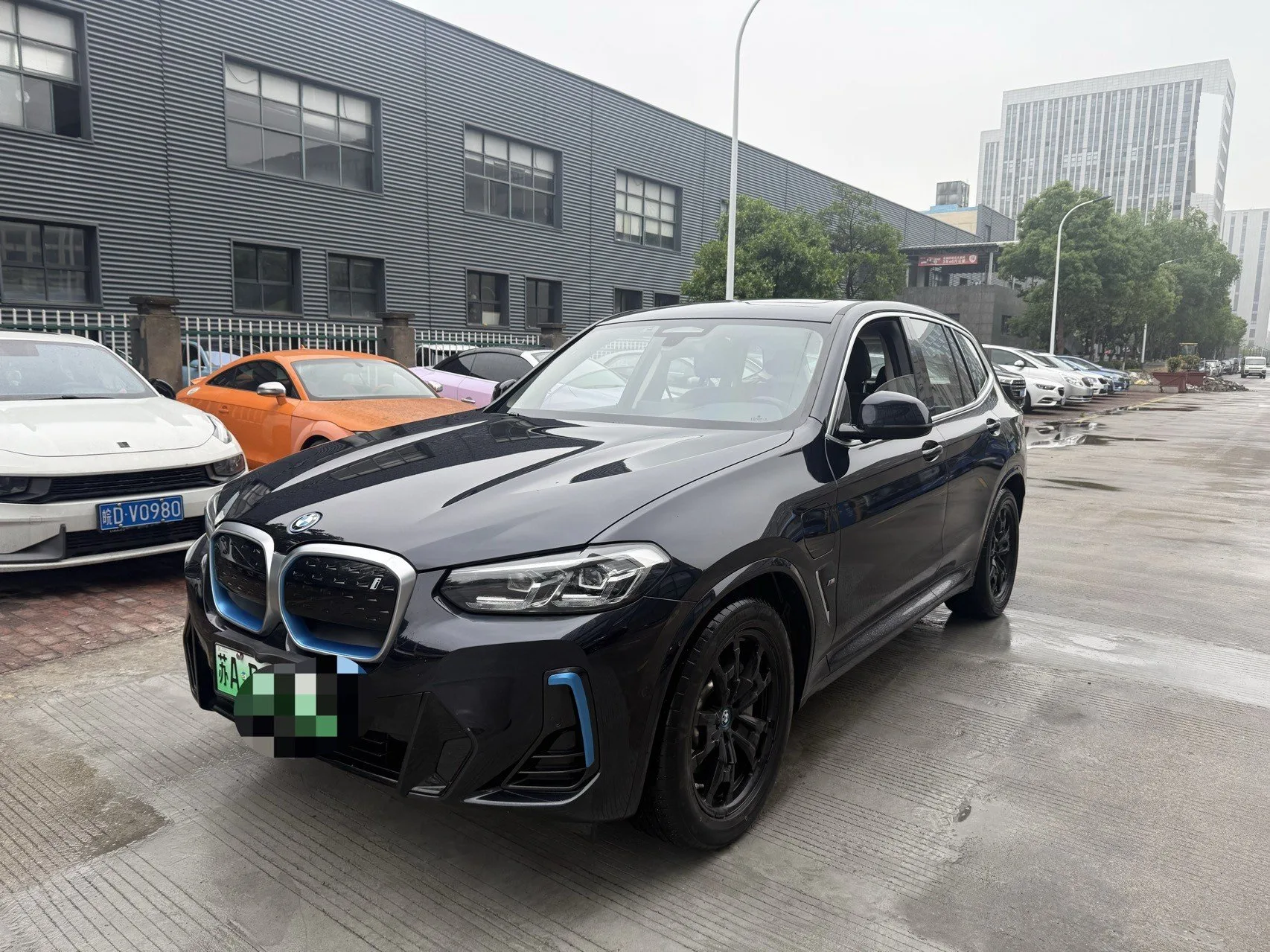 2022 BMW iX3 Premium Line