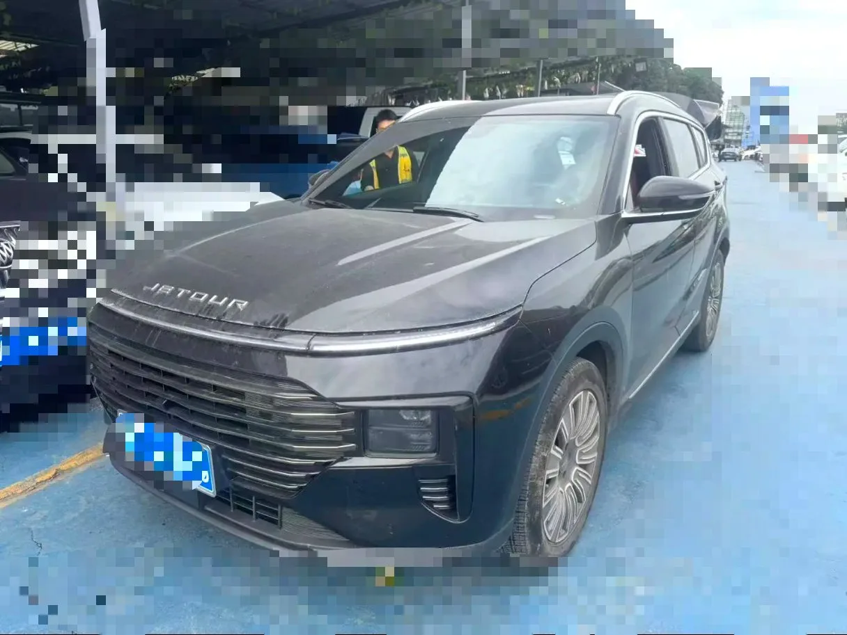 Jietu 2025 X70 PLUS 1.5T Elite Edition 7-Seater Automatic