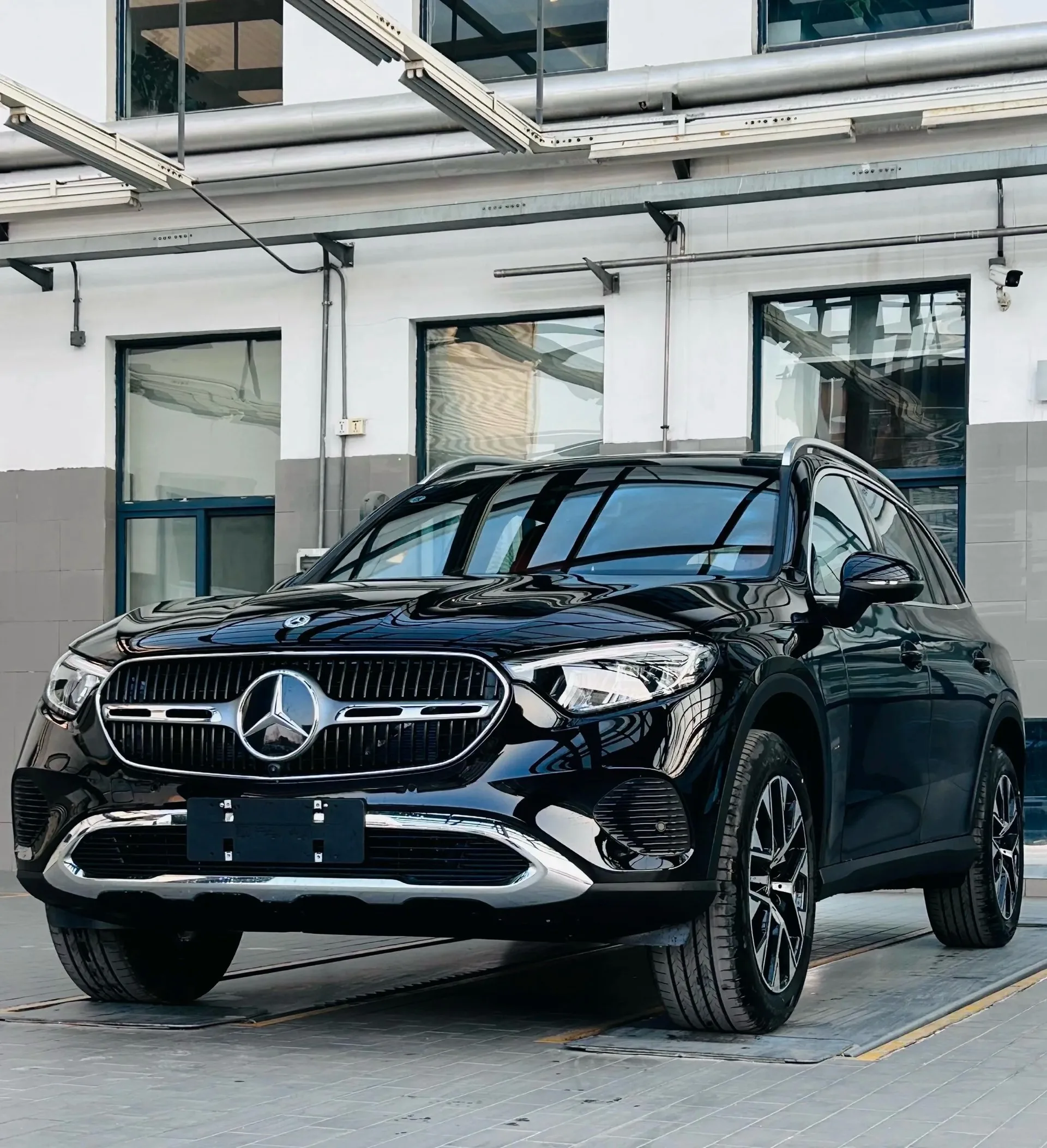 Mercedes-Benz 2026 GLC 260 L 4MATIC 48V 2.0T Classic Edition 5-seater Automatic