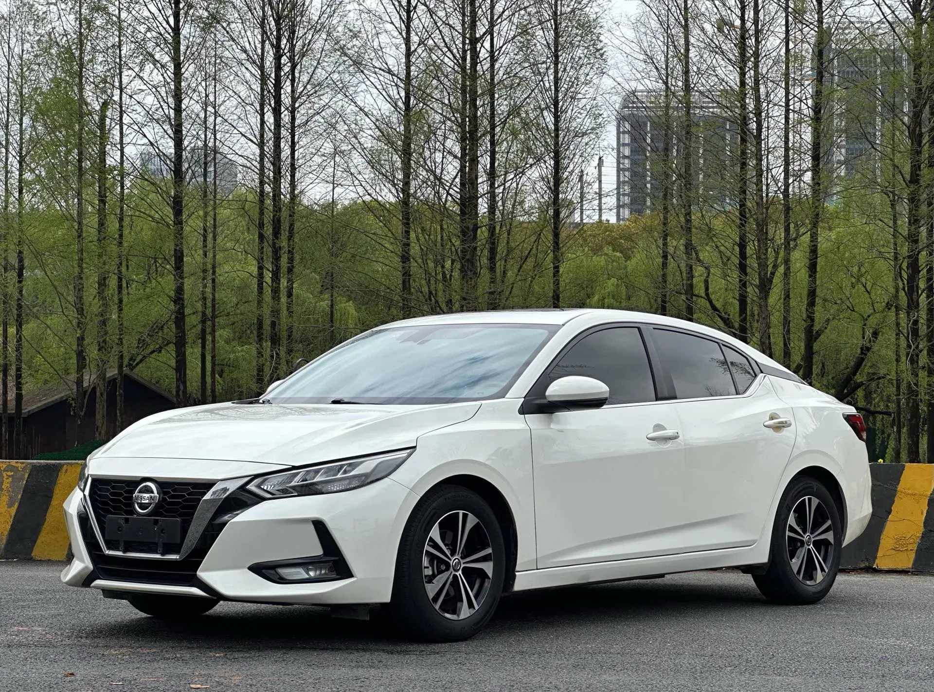 Nissan Sylphy 2022 1.6L XL CVT Enjoy Edition