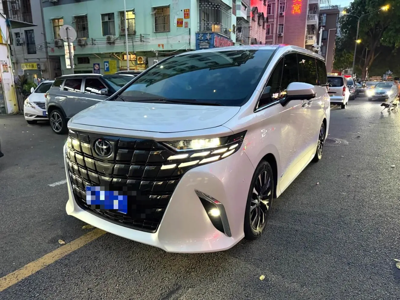 Toyota Alphard (Imported) 2024 Alphard 2.5 CVT Premium Edition Automatic Transmission