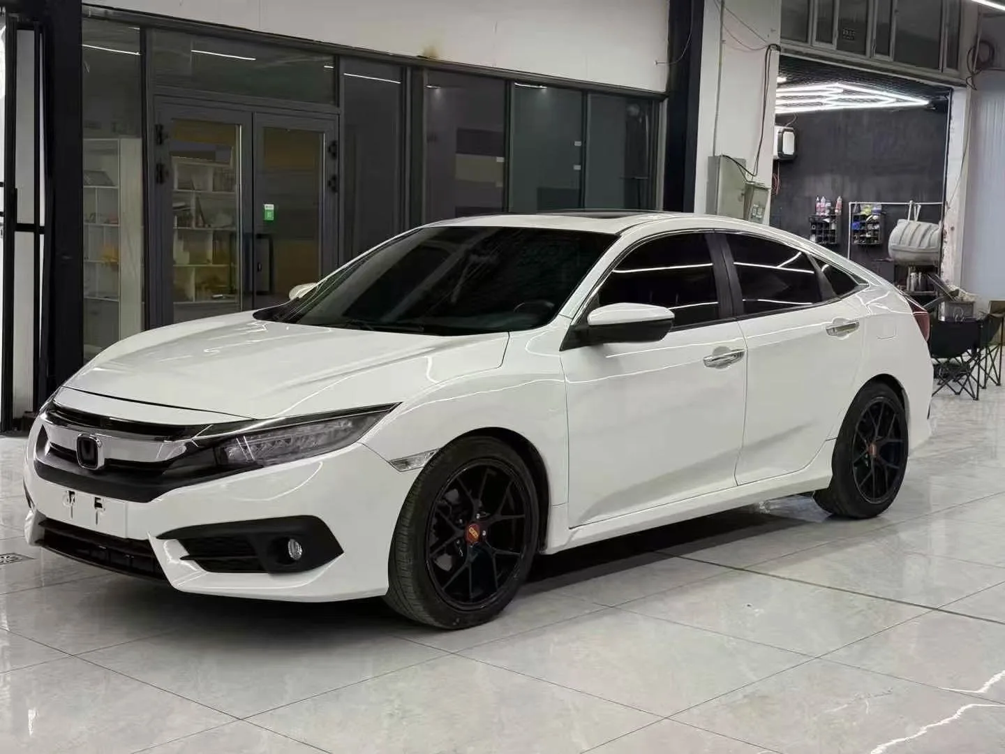 2016 Civic 220TURBO CVT Premium Edition