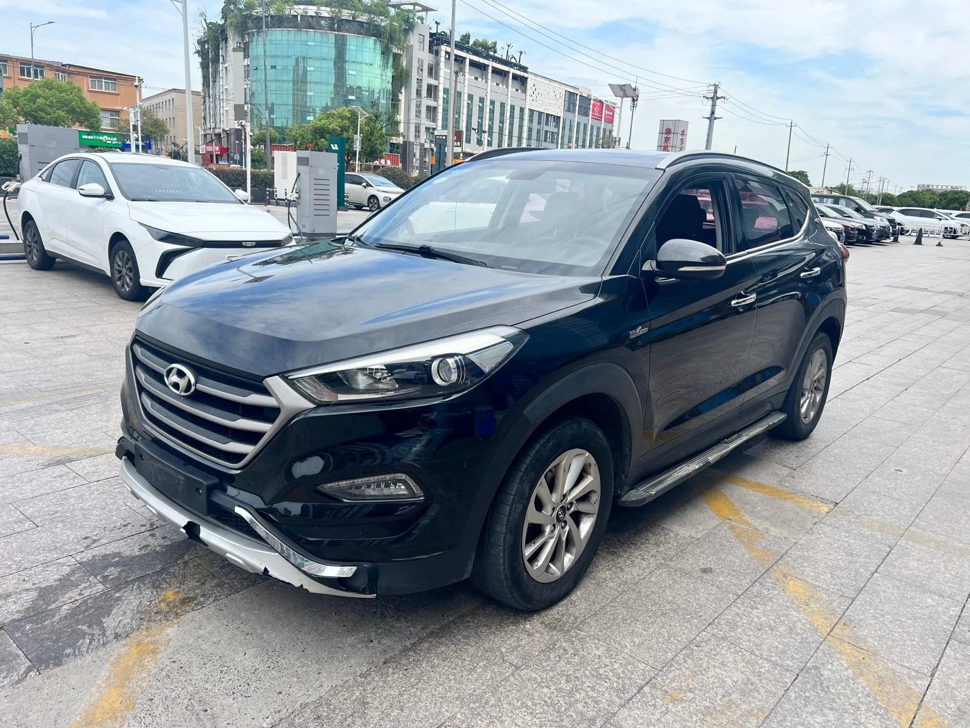 Tucson 2018 1.6T Dual-Clutch Two-Wheel Drive 15th Anniversary Special Edition