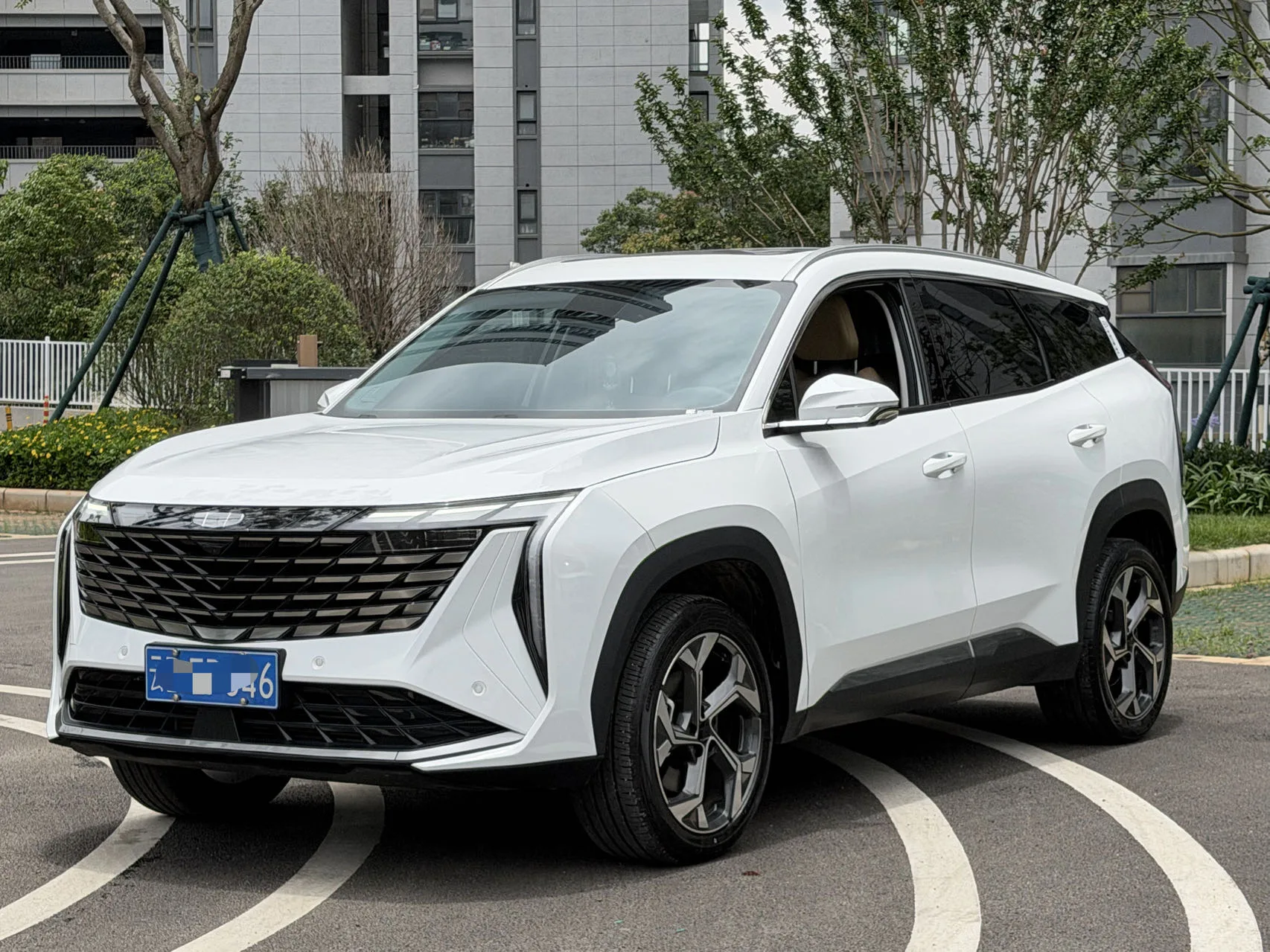 Geely Boyue L 2023 1.5TD DCT Premium Edition