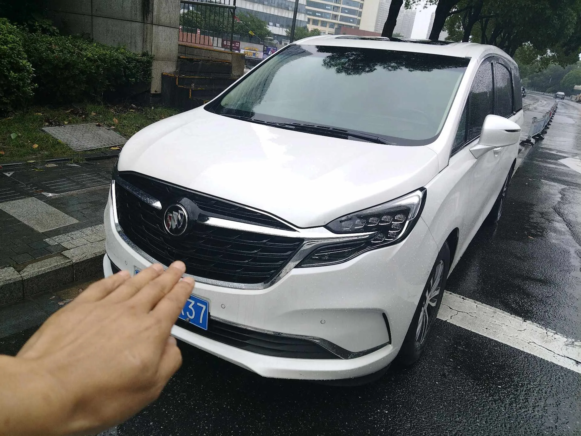 Buick GL8 2021 ES Avantgarde 653T Premium Edition
