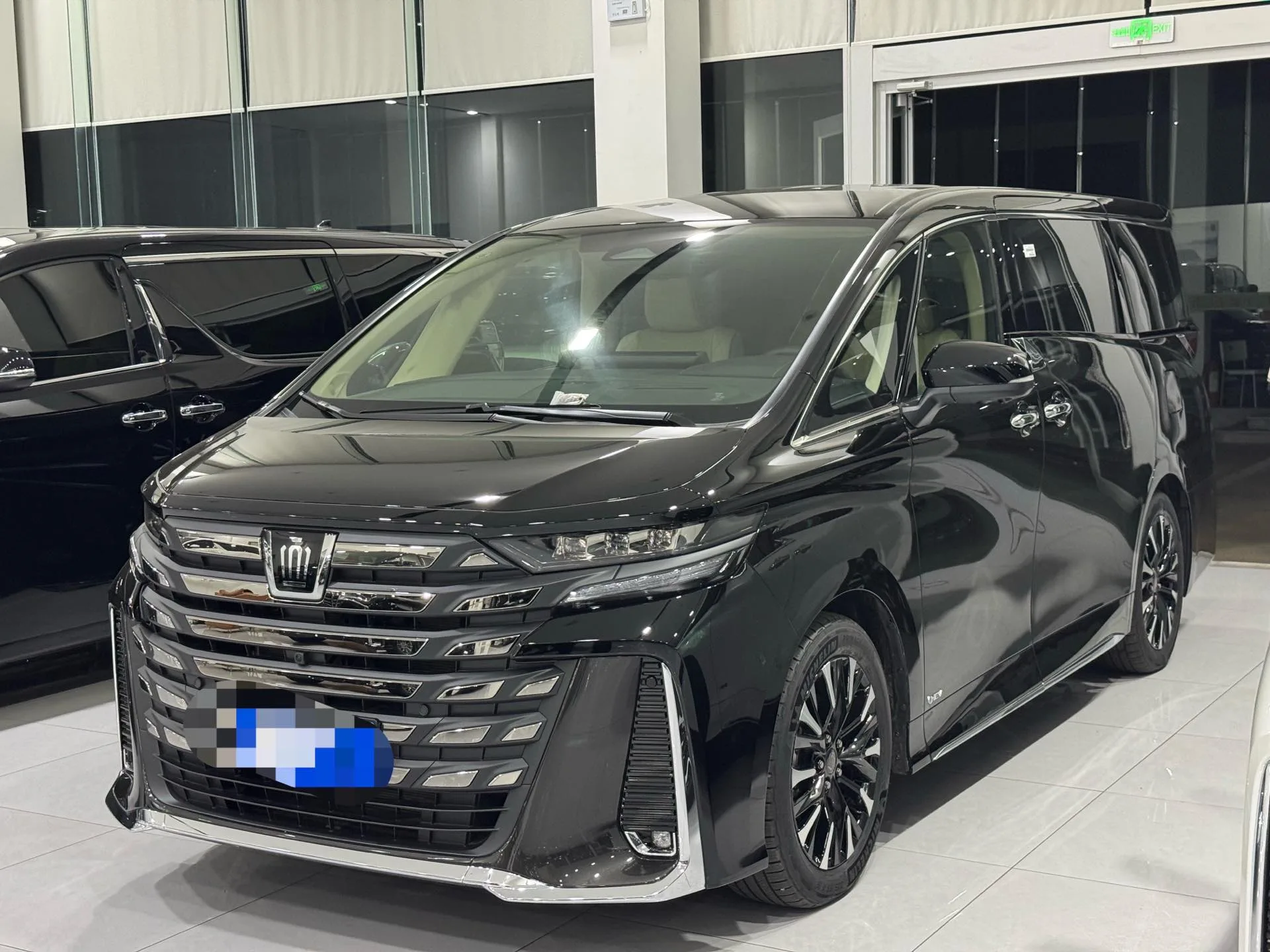 Toyota Vellfire (Imported) 2024 Crown Vellfire 2.5 CVT Supreme Executive Edition Automatic Transmission