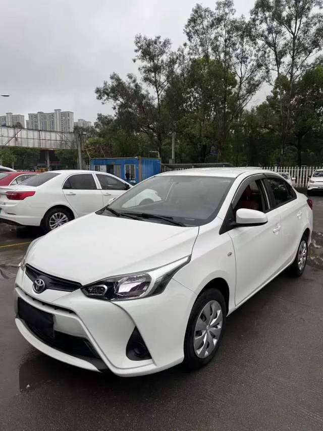 YARiS L 2021 1.5L CVT Leading Edition
