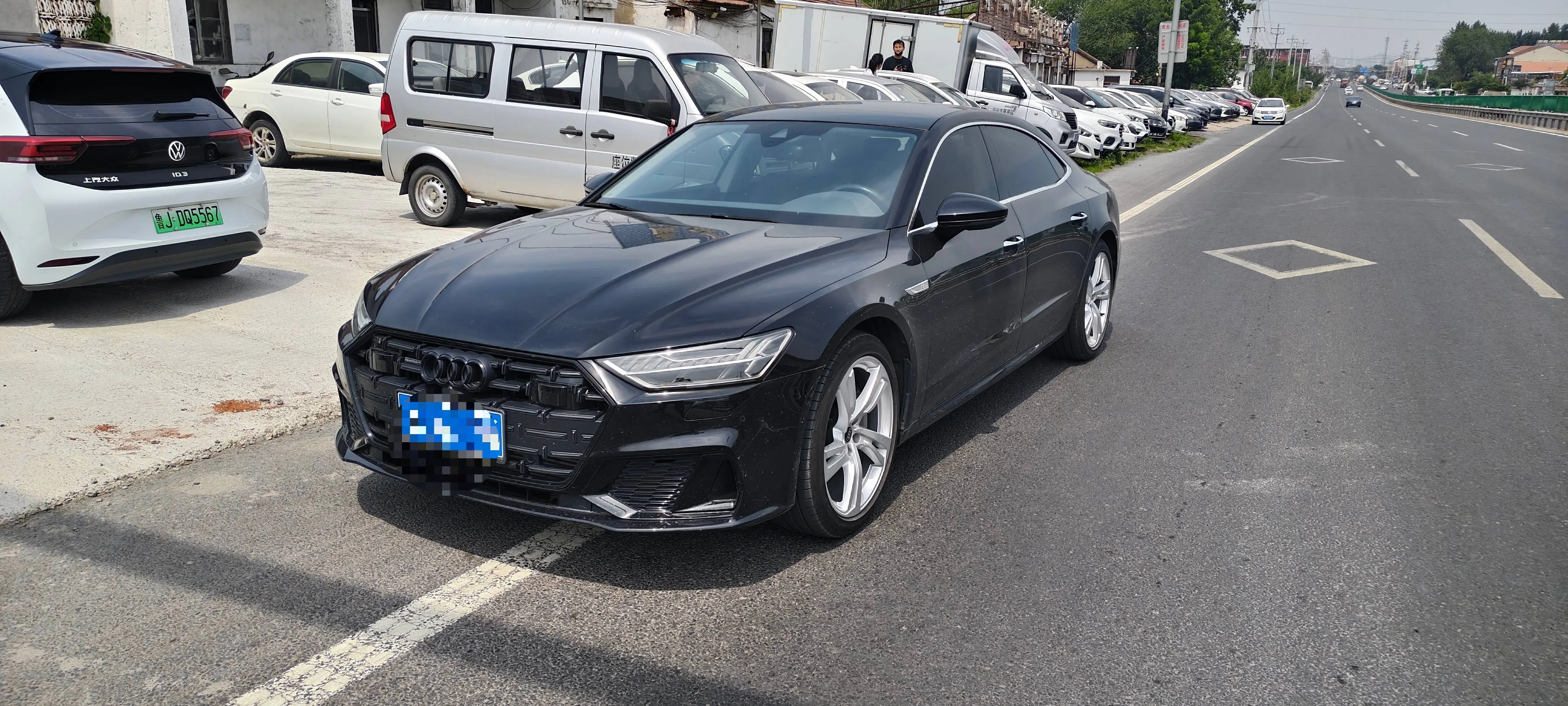 Audi 2024 A7L 2.0TFSI 45TFSI Quattro S-line (High-end model) with Crystal Package, Automatic Transmission