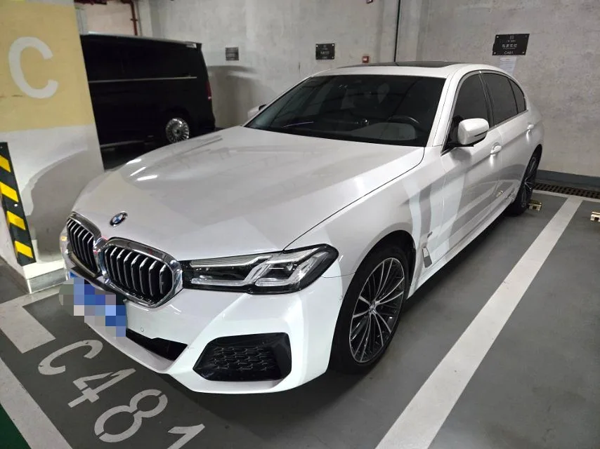 BMW 5 Series 2023 530Li 2.0T Leading M Sport Package Automatic