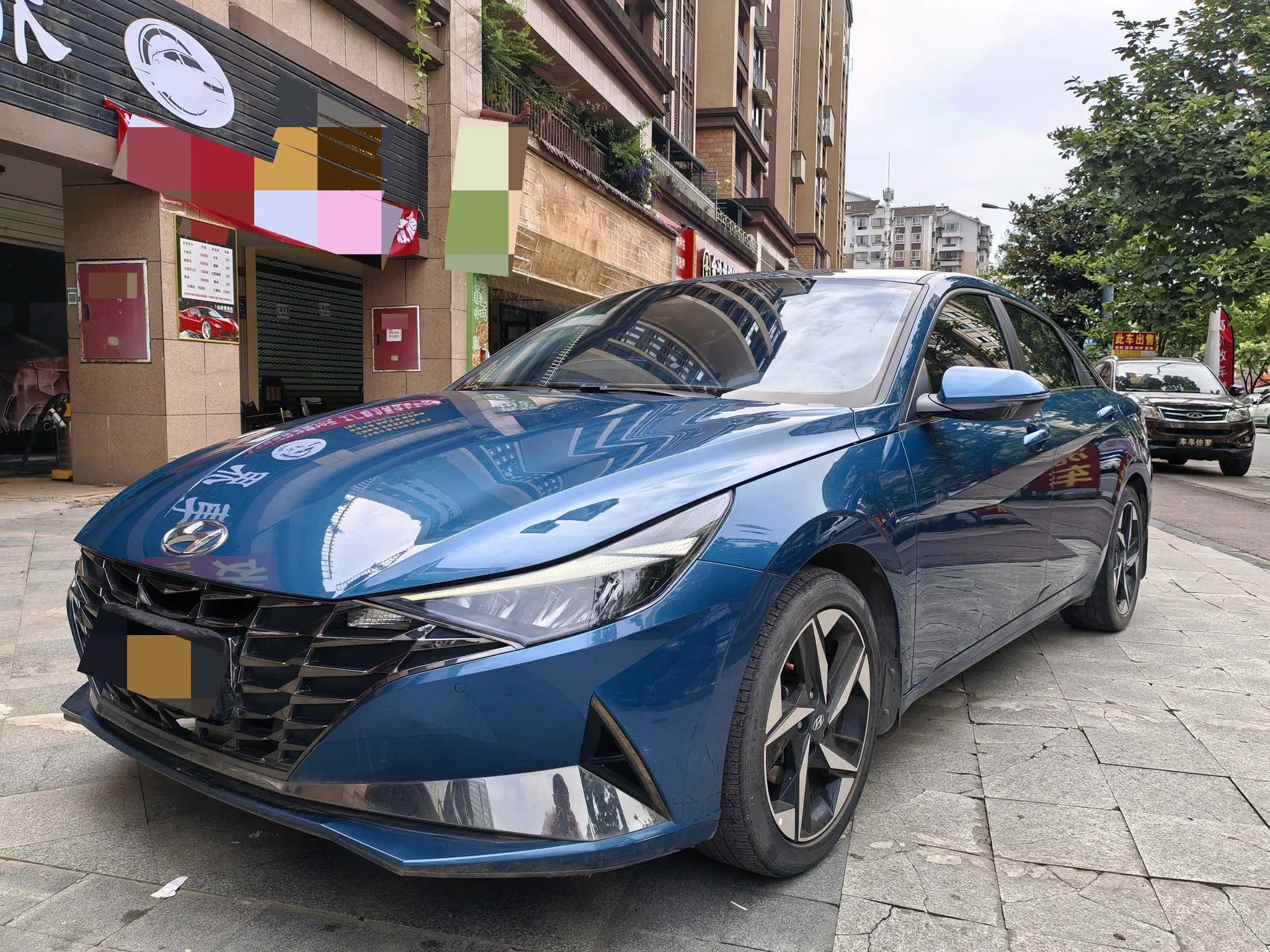 Hyundai Elantra 2022 1.5L CVT LUX Premium Edition