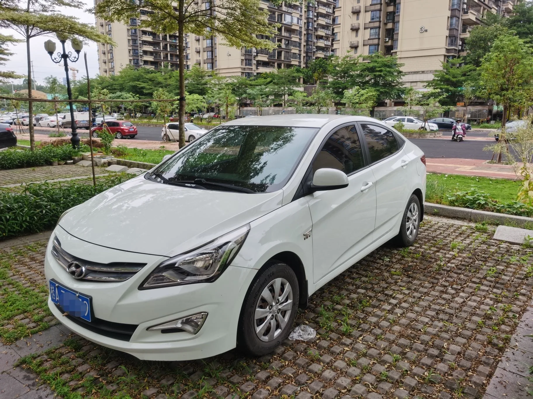 2014 Hyundai Reina 1.4L Automatic Fashion GS