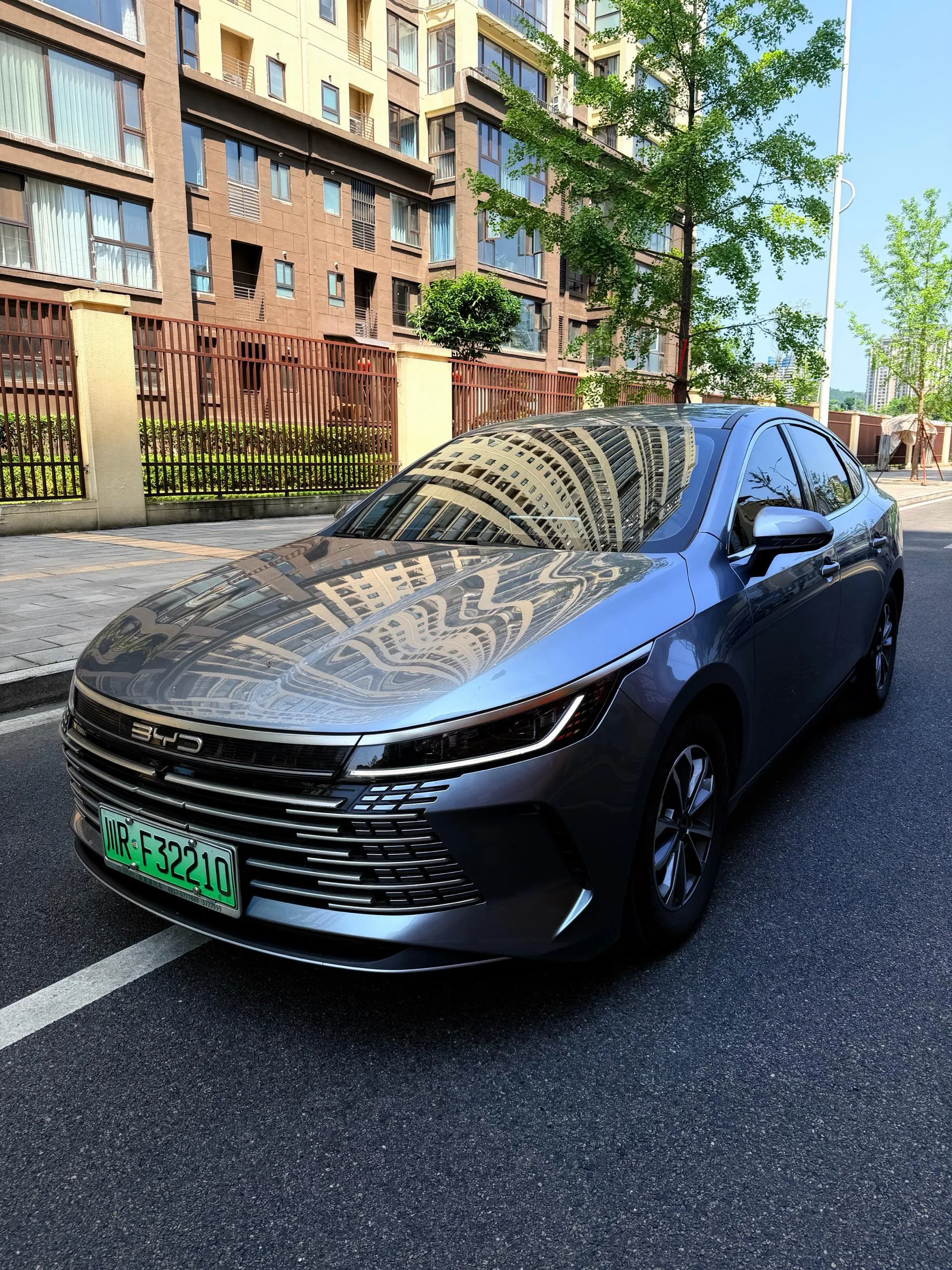 BYD 2024 Destroyer 05 DM-i 1.5 CVT Glory Edition 55KM Luxury Automatic