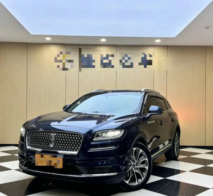 Navigator 2021 2.0T AWD Premium Edition