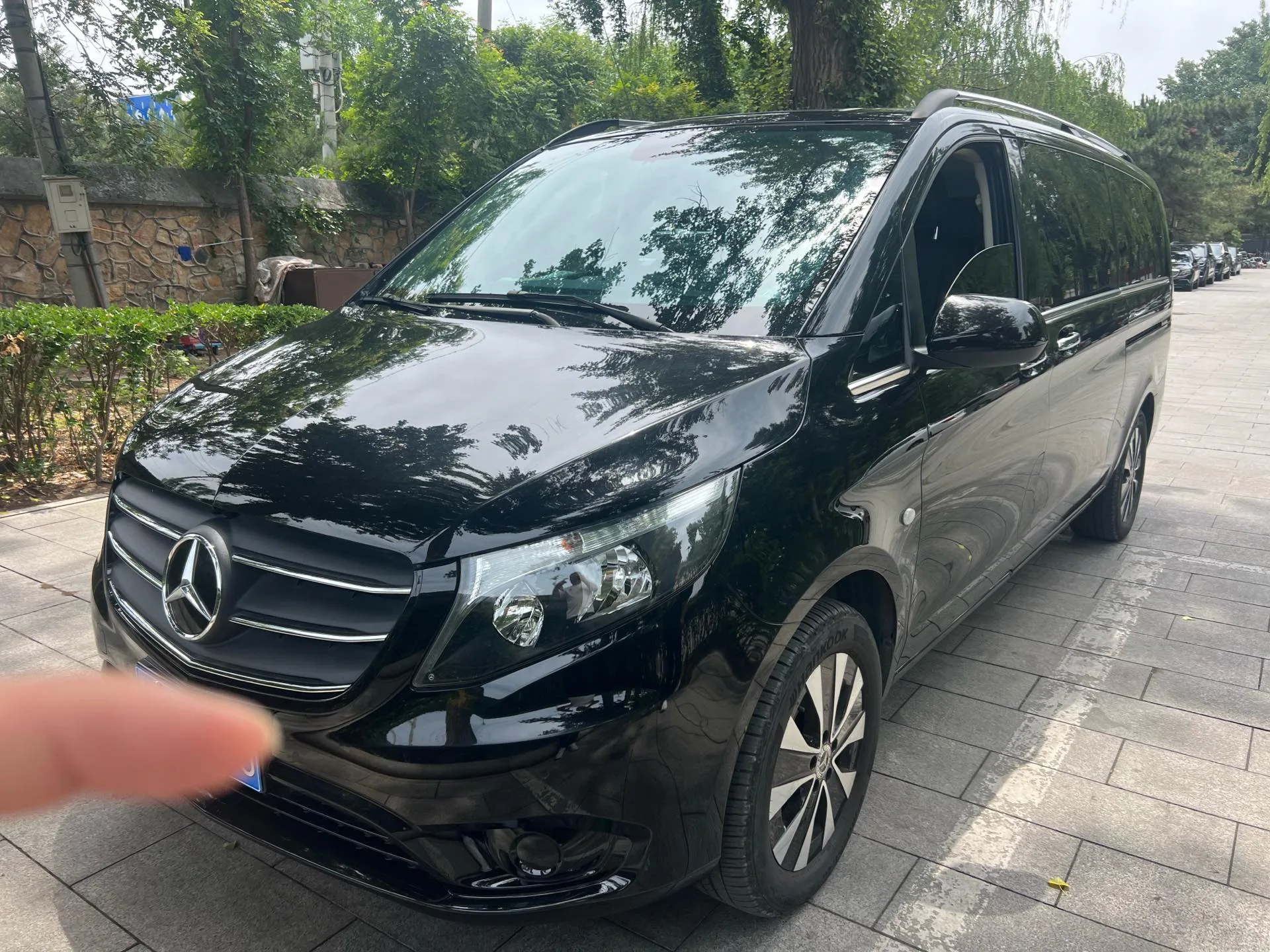 Mercedes-Benz 2023 Vito 2.0T Business Edition 9-seater Automatic