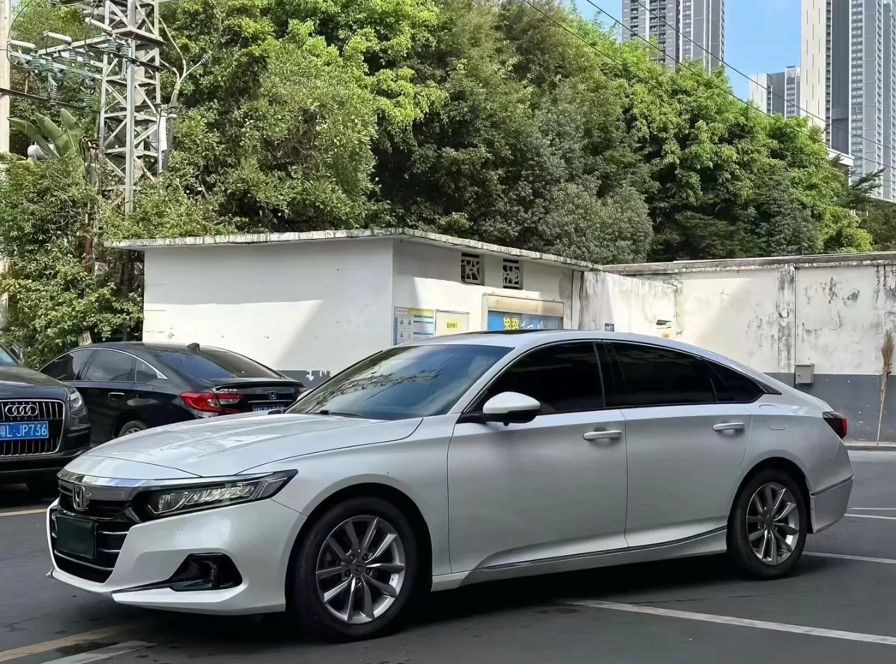 2022 Honda Accord 260TURBO Luxury Edition