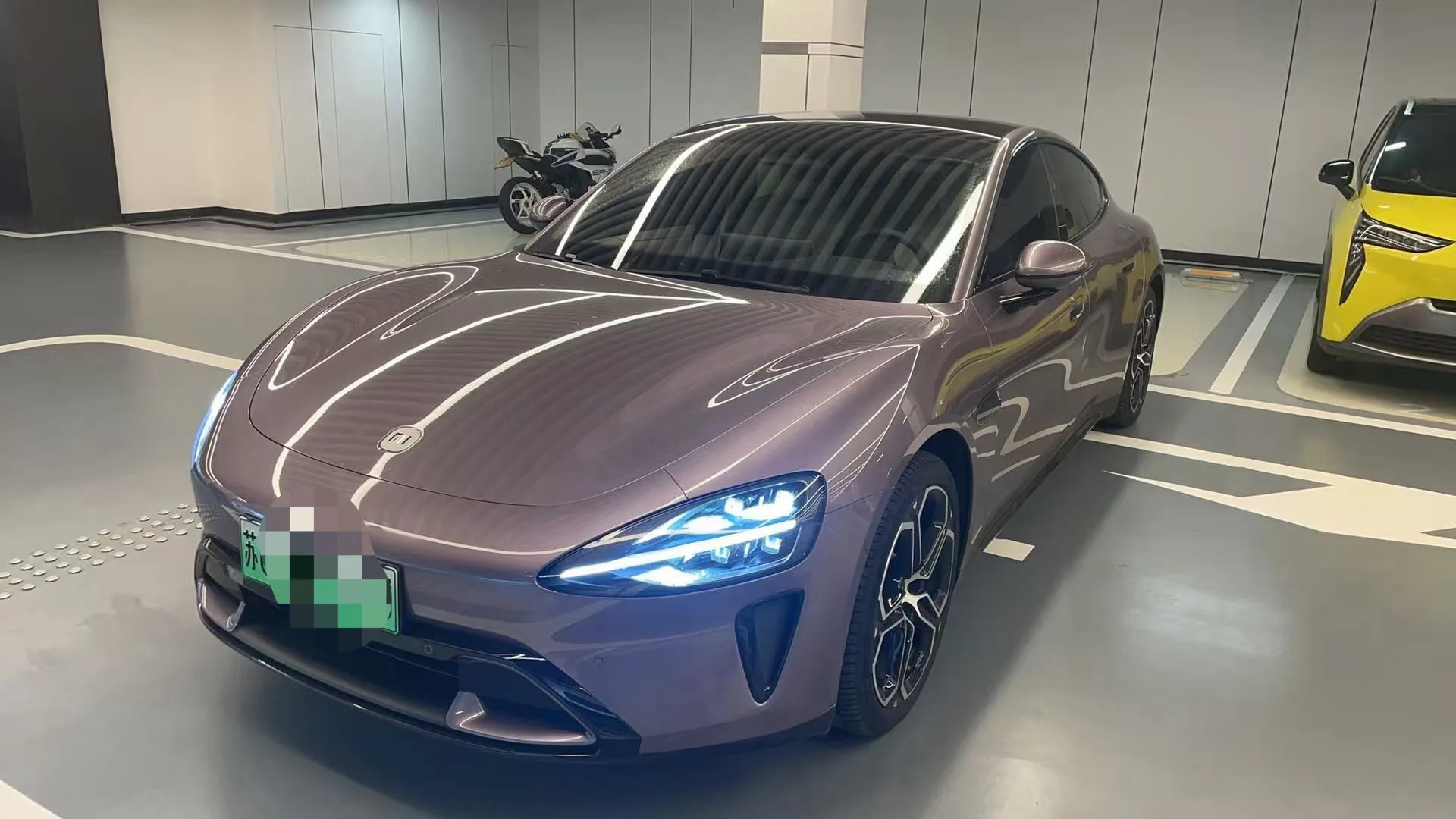 Xiaomi SU7 2024 700km Rear-Wheel Drive Standard Founder Edition
