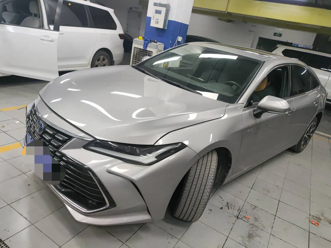 2022 Toyota Avalon Hybrid 2.5L Luxury Edition