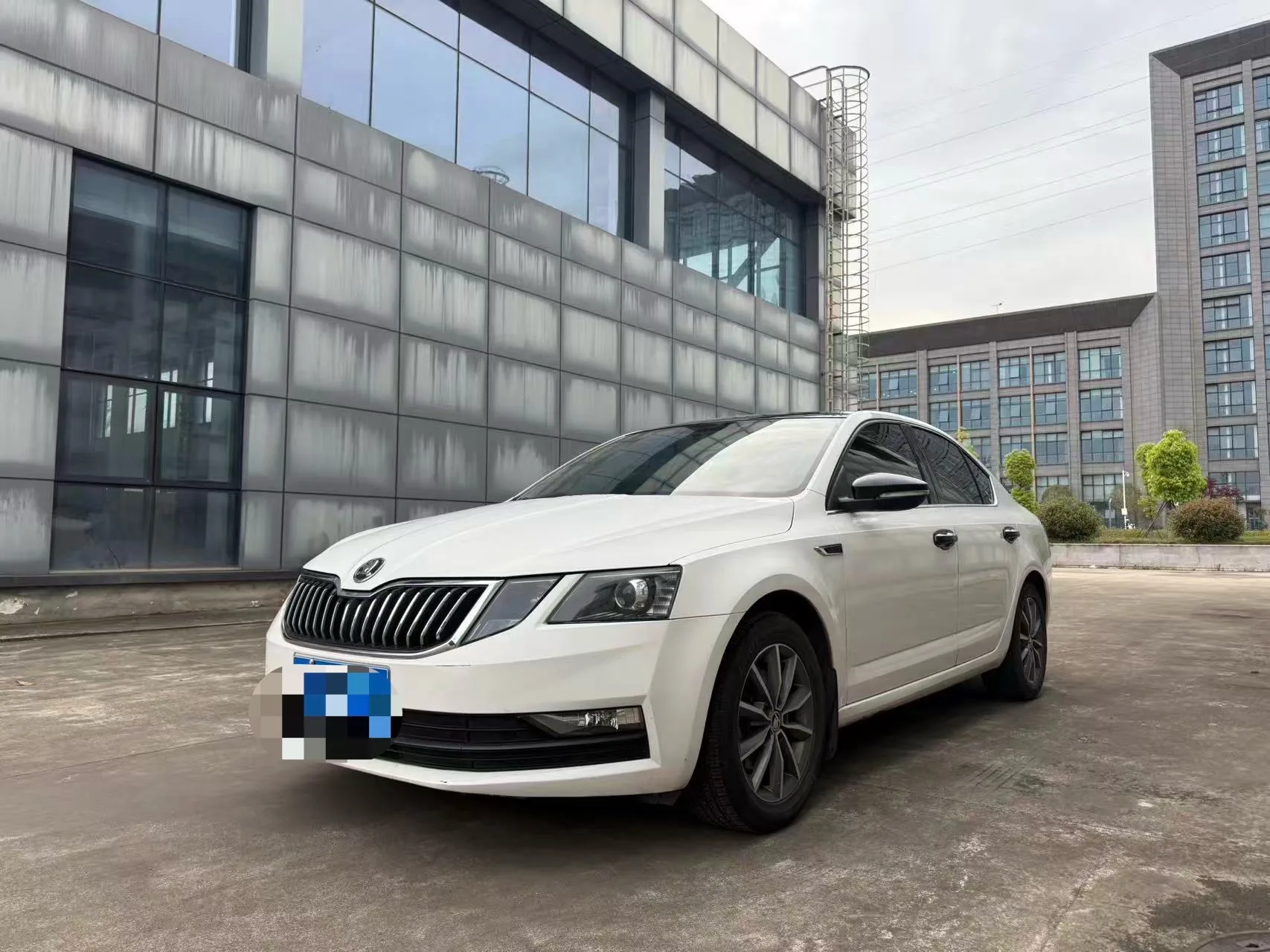 Skoda 2018 Octavia 1.6 Standard Edition, Manual Transmission