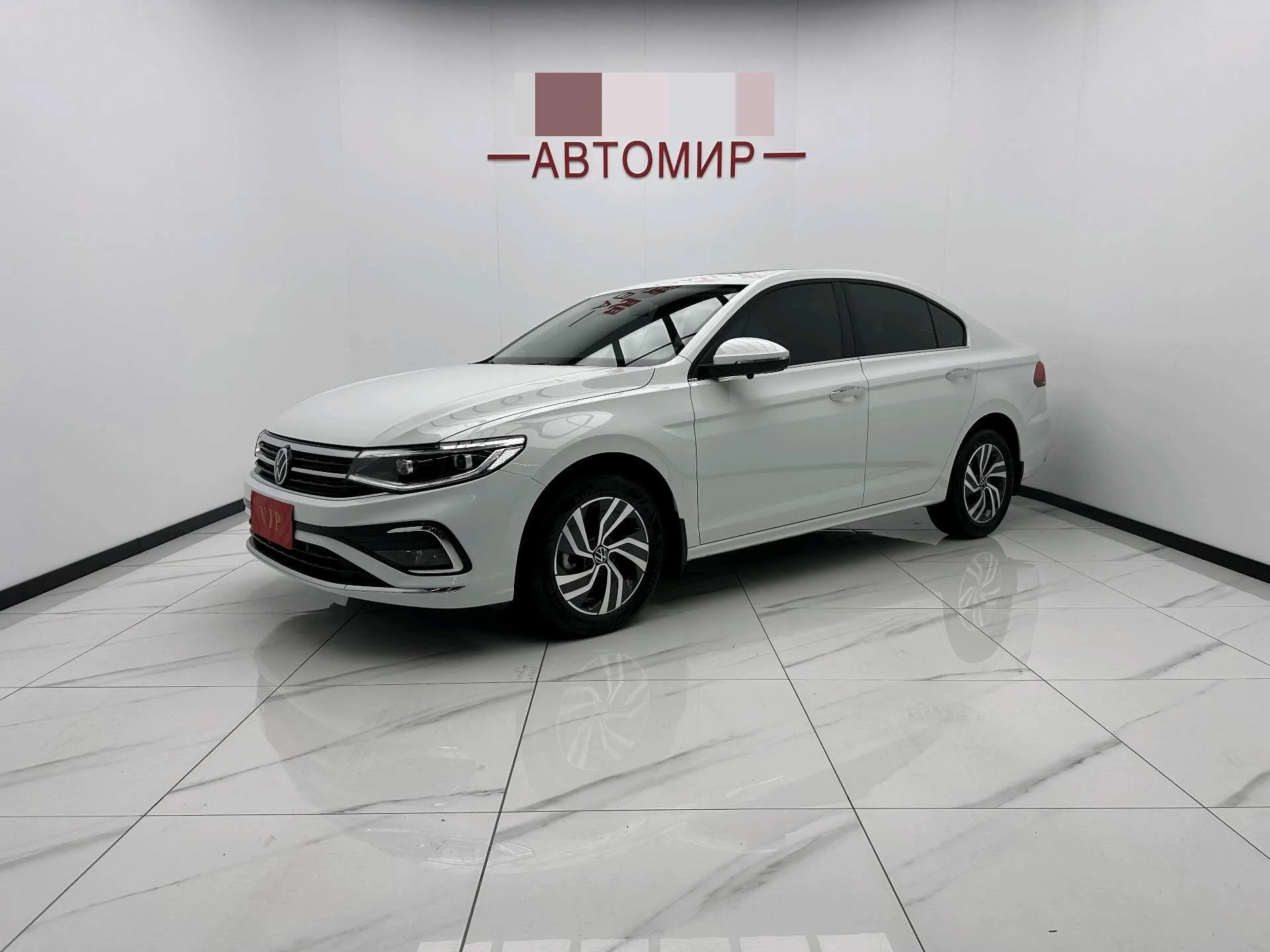 Bora 2023 200TSI DSG Smart Edition