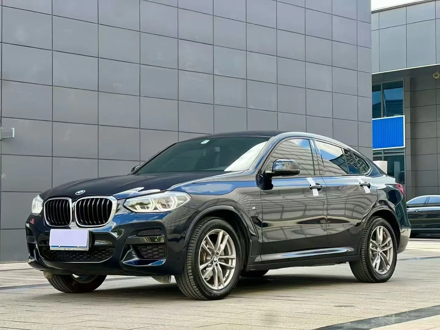 2020 BMW X4 xDrive25i M Sport Package