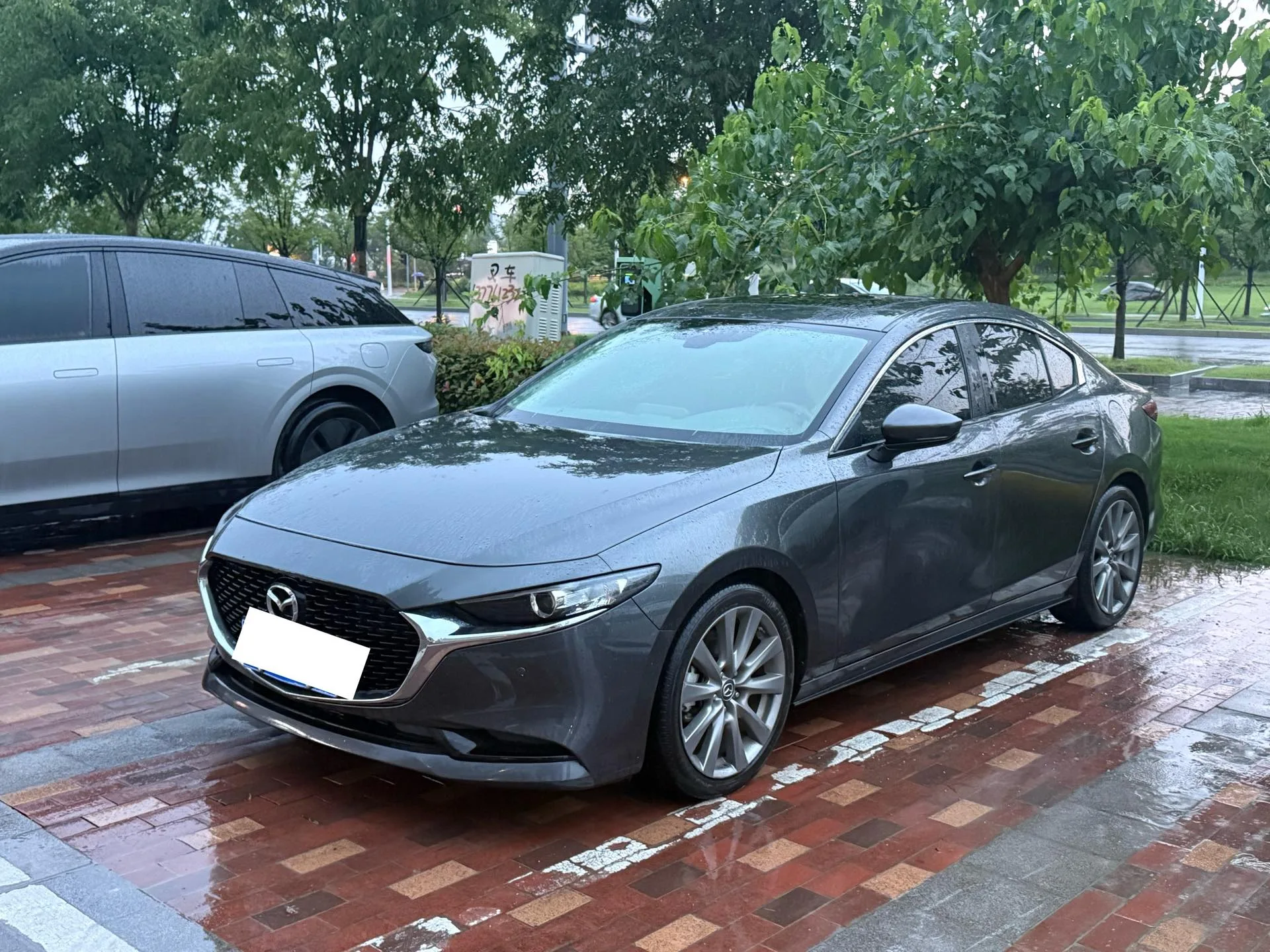 Mazda3 Axela 2020 2.0L Automatic Premium Edition