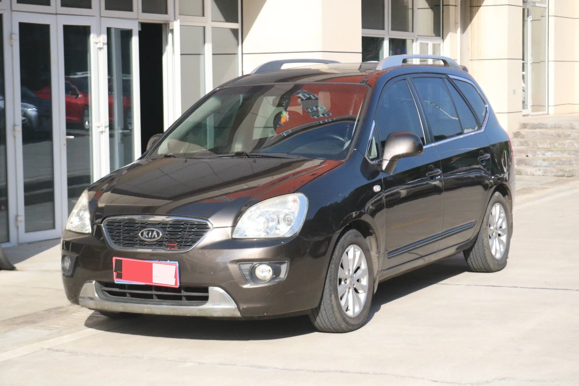 Carens 2011 2.0L 5-seater Automatic Comfort Edition