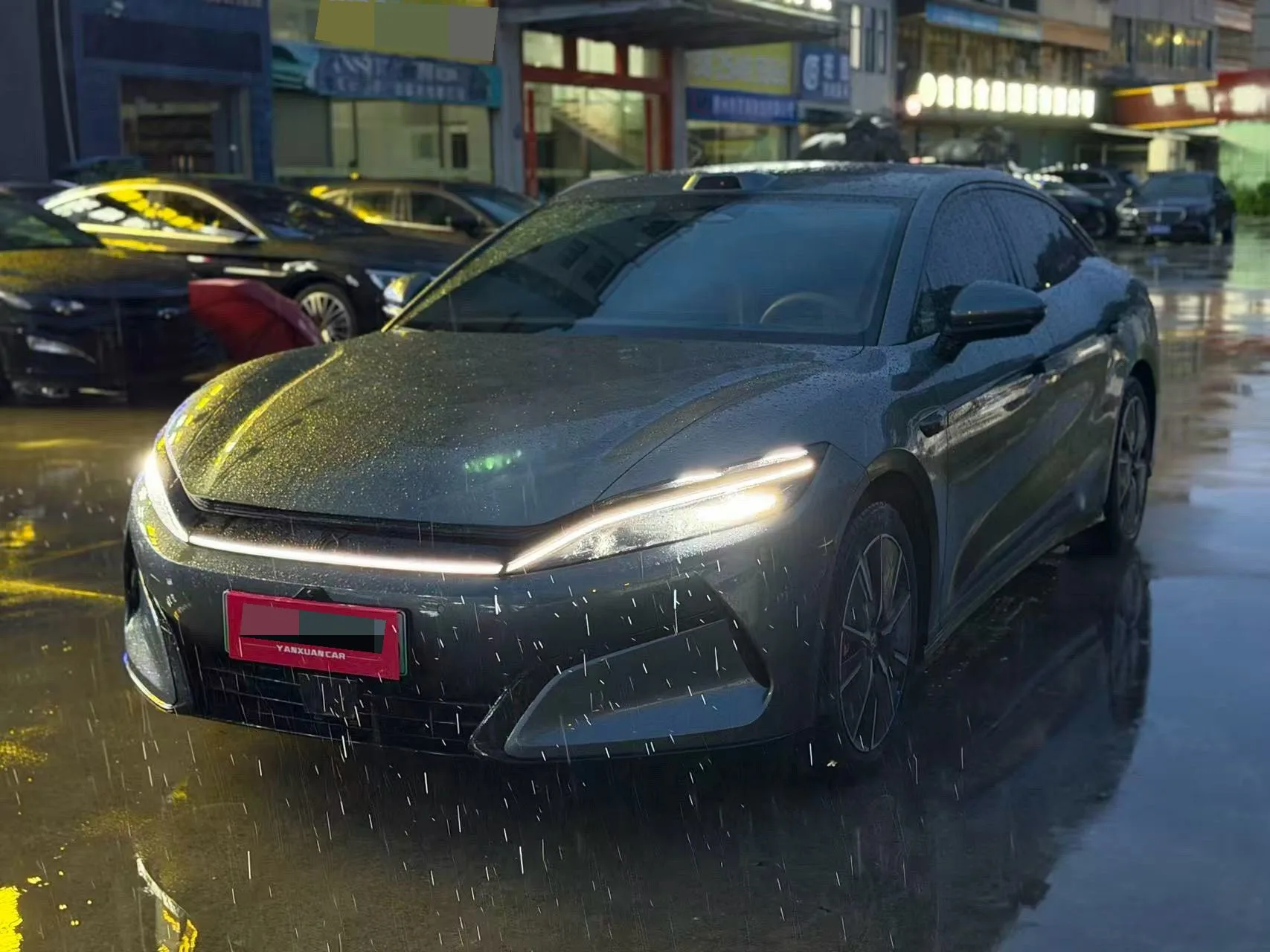 Han L 2025 EV Flagship Model with 701KM LiDAR