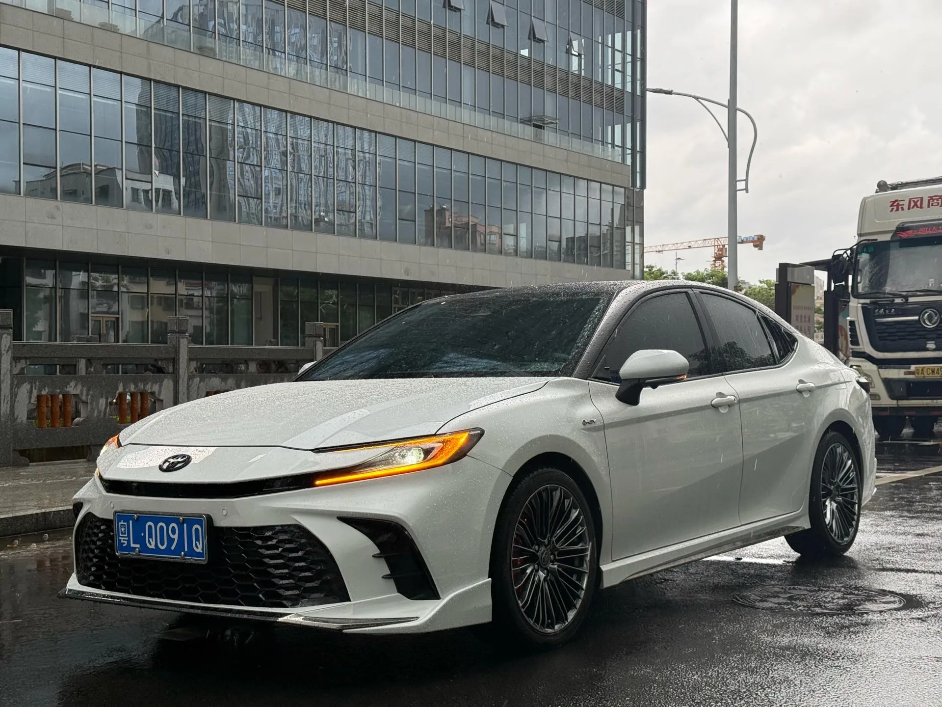 2024 Toyota Camry Hybrid 2.0HE CVT Elite Edition Automatic