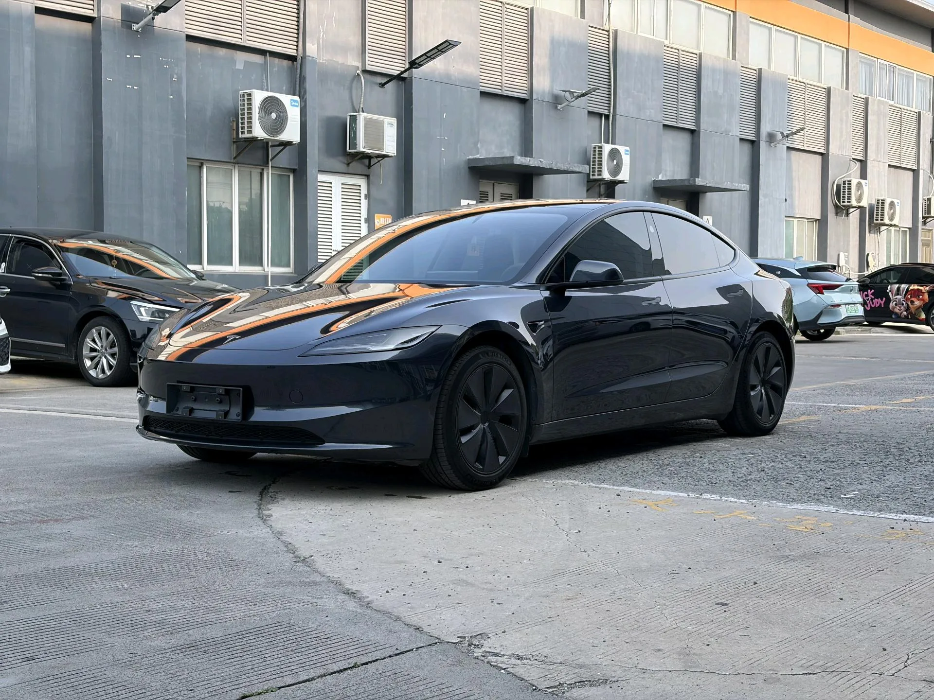 Model 3 2023 Rear-Wheel Drive