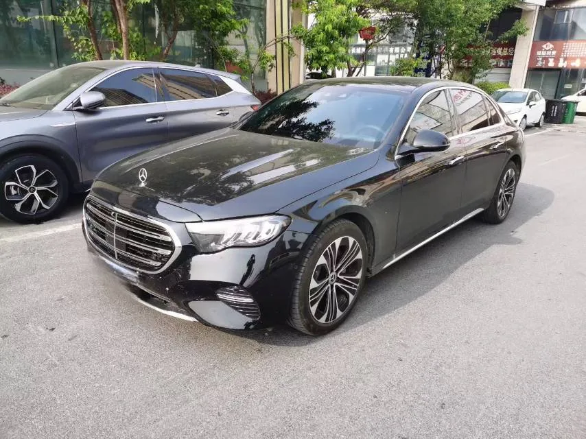 Mercedes-Benz E-Class 2025 E 300 L 48V 2.0T Luxury (Facelift) Automatic