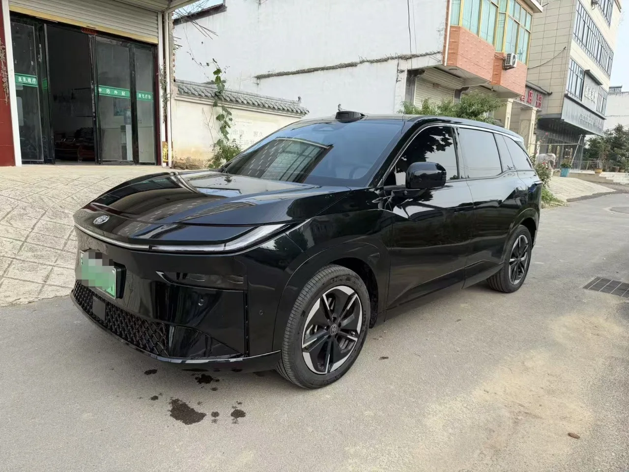 Toyota 2025 Platinum 3X 520 Pro+ Automatic