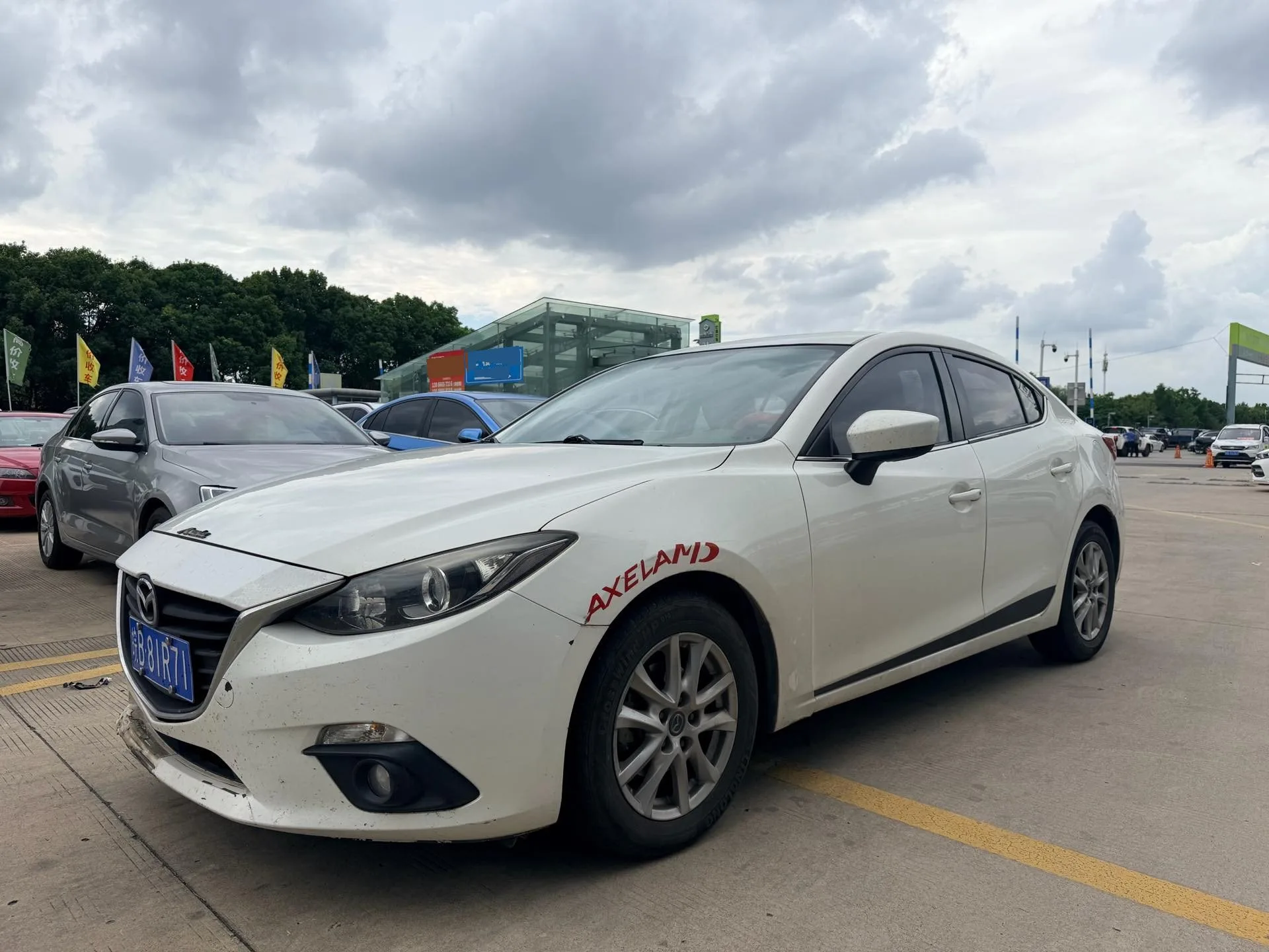 Mazda3 Axela 2016 Sedan 1.5L Automatic Luxury