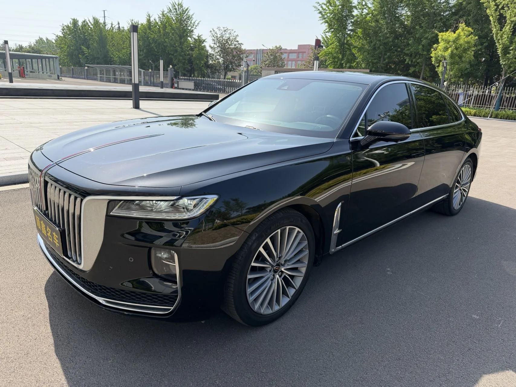 Hongqi H9 2020 2.0T Intelligent Flagship Edition