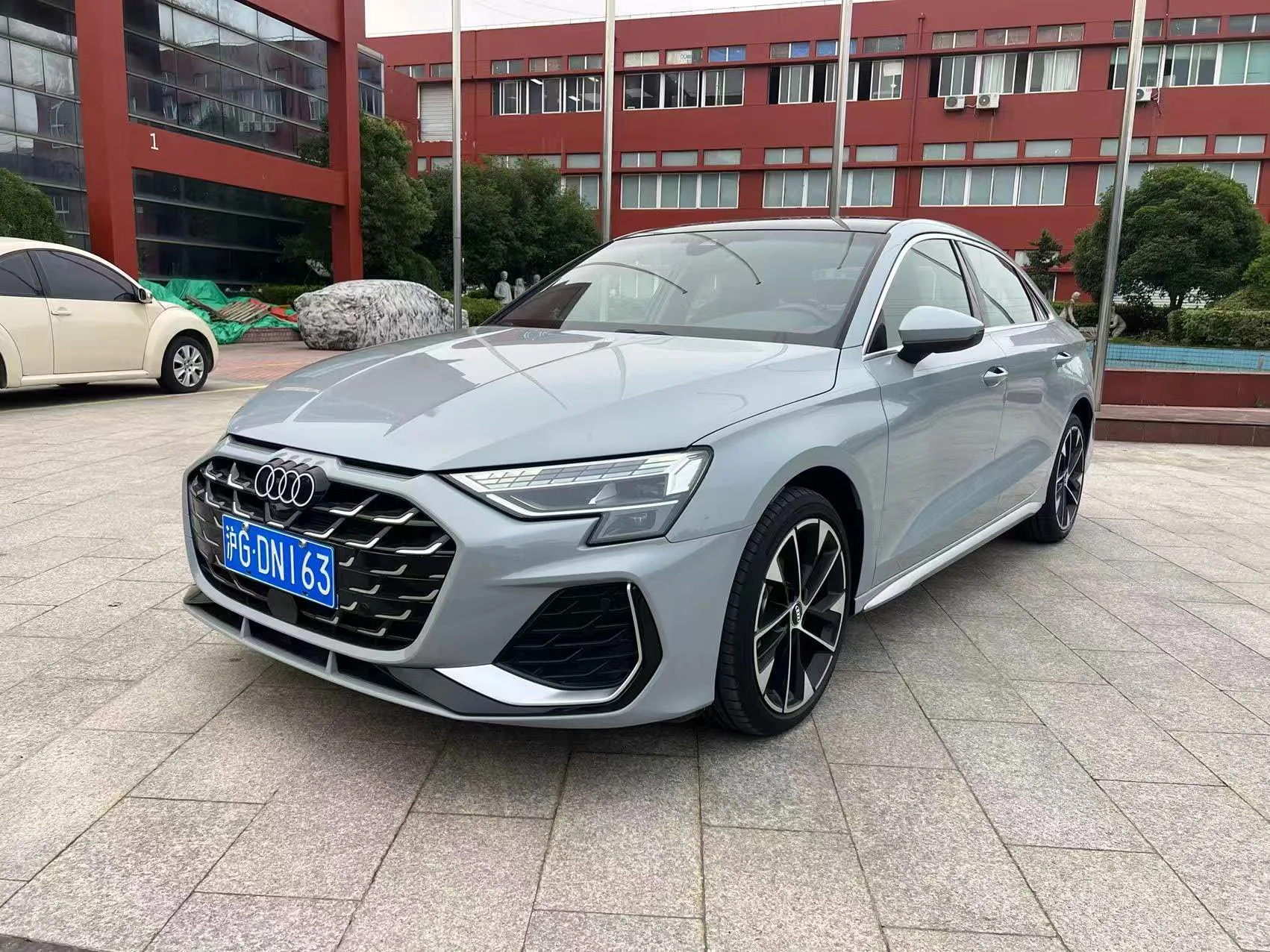 Audi 2025 A3L Limousine 1.5TFSI 35TFSI Flying Spur Luxury Edition + Luxury Package, Automatic Transmission