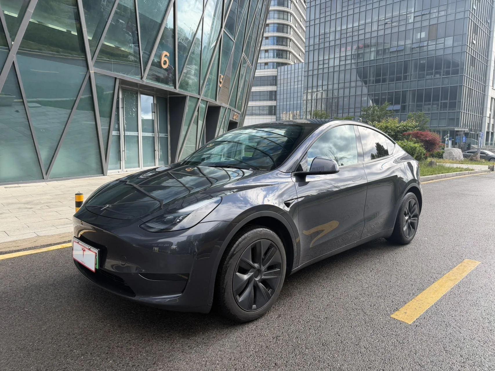 Model Y 2024 Long Range All-Wheel Drive