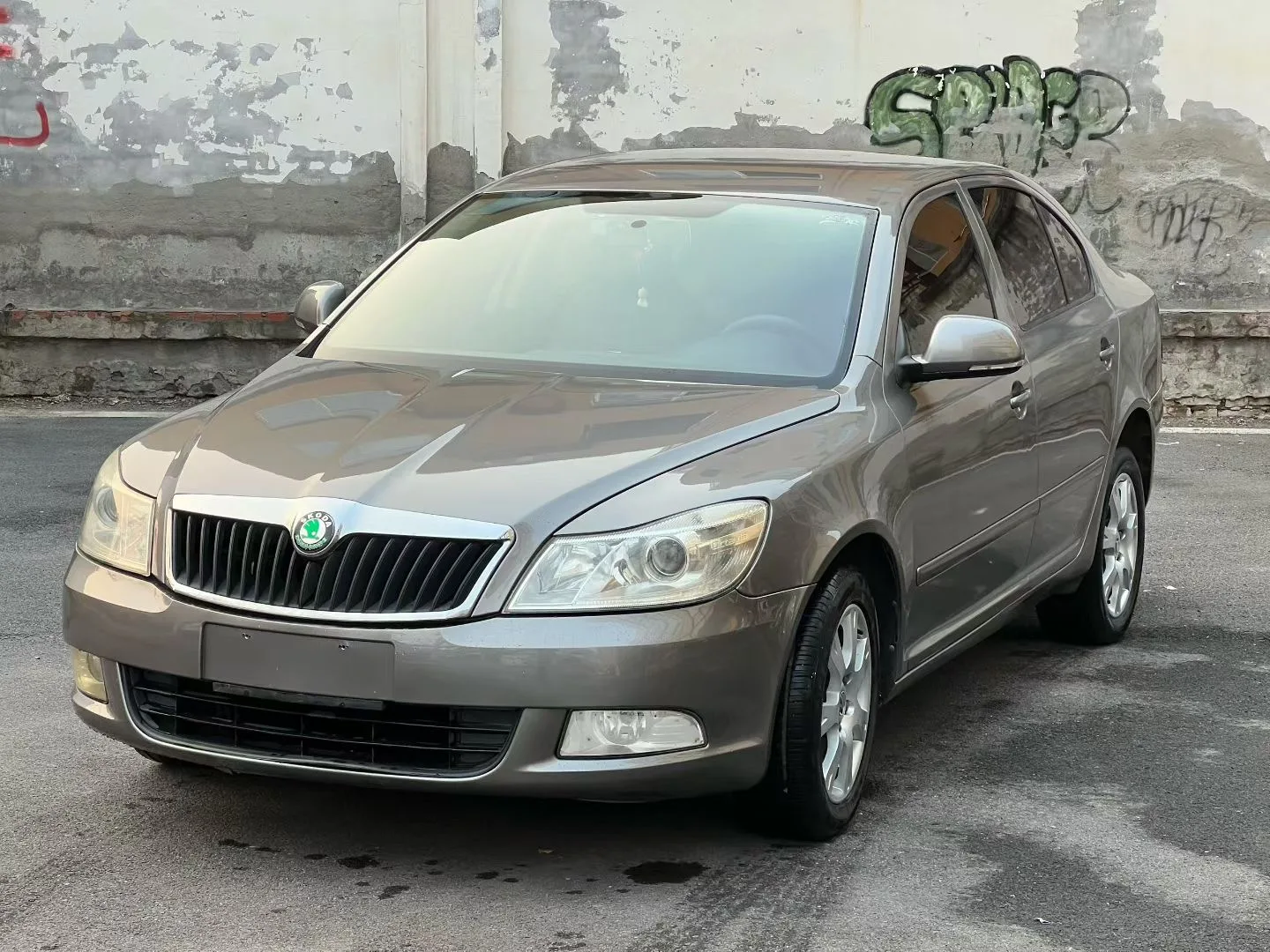 Octavia 2014 1.6L Automatic Elegance Edition